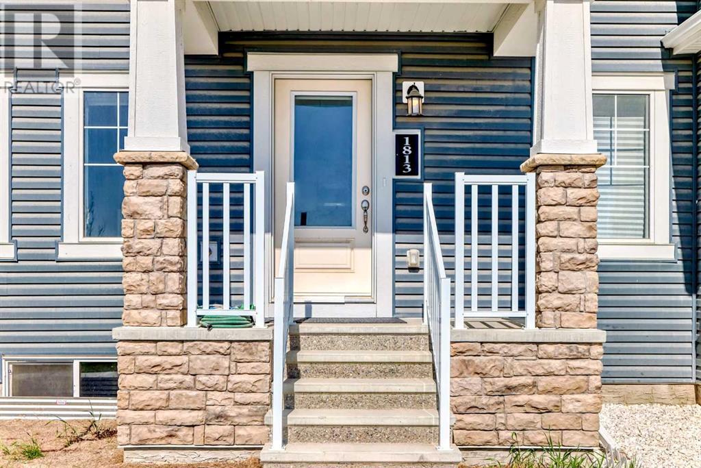 Property at 1813 Carrington Boulevard NW image 2