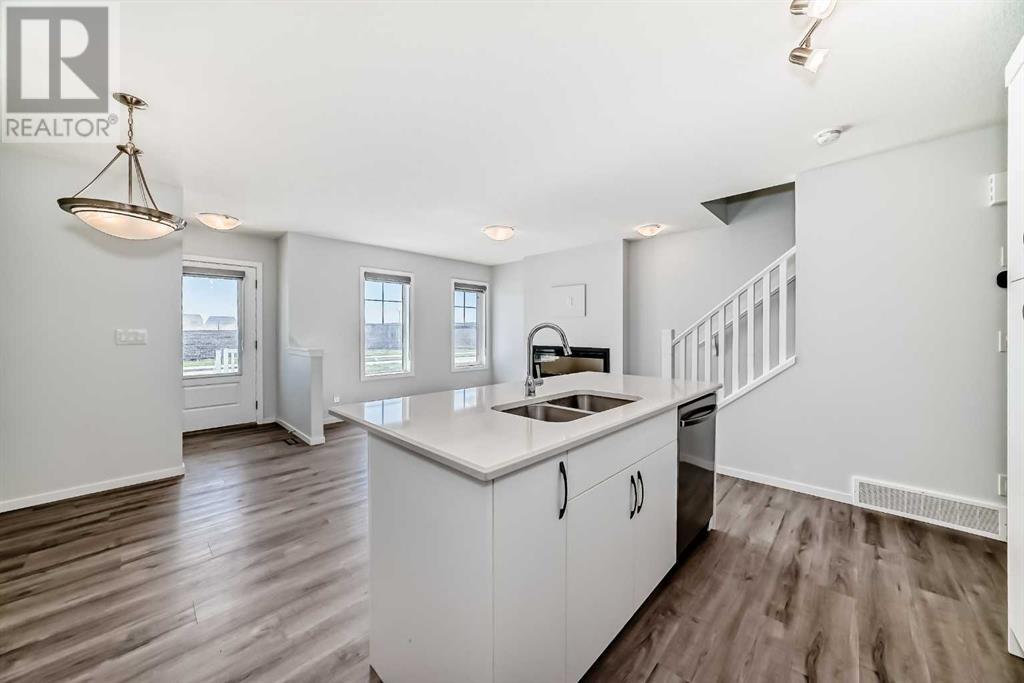 Property at 1813 Carrington Boulevard NW image 4