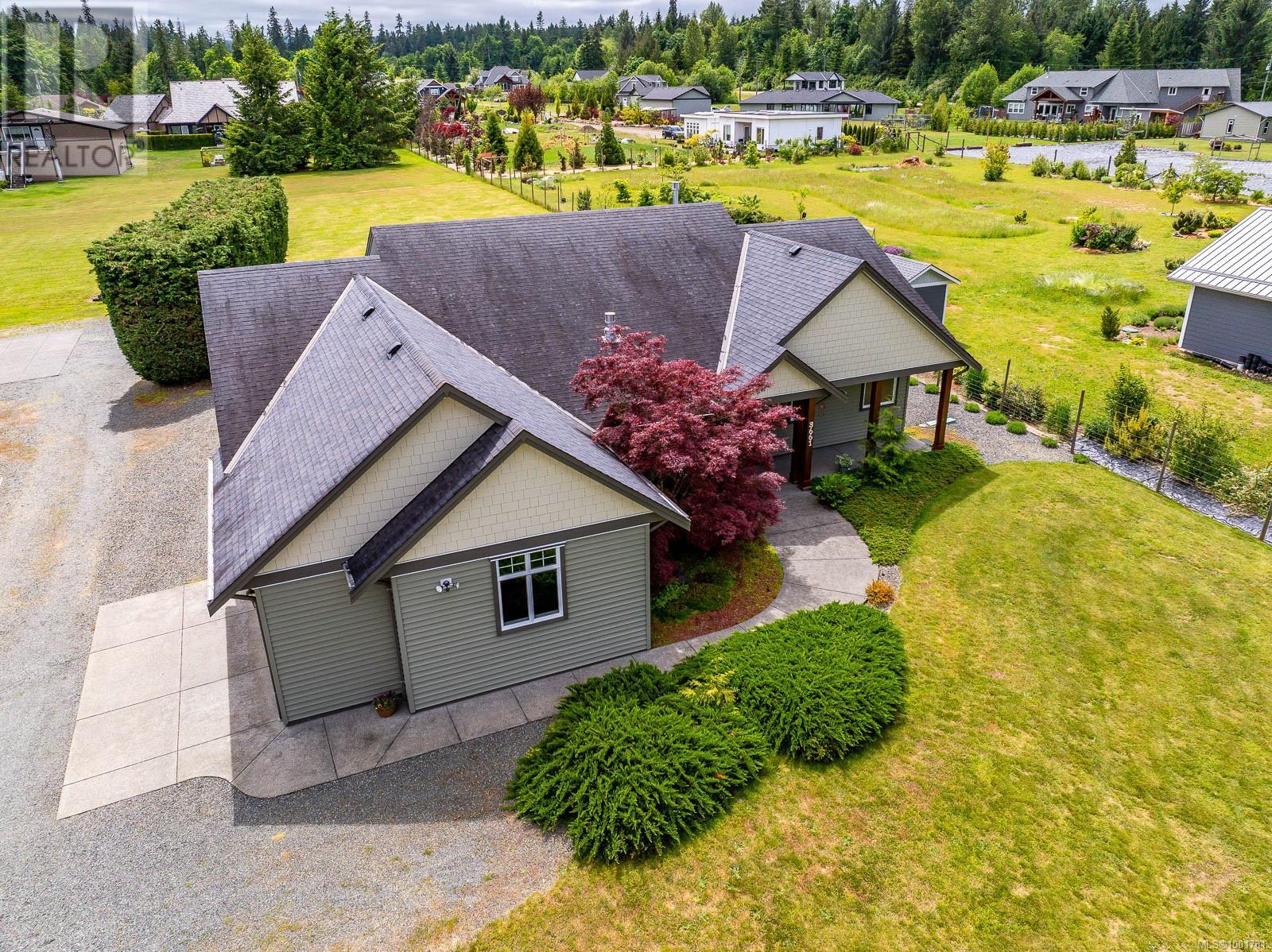 3661 Cameron Rd, Courtenay, British Columbia  V9N 9R5 - Photo 2 - 1001781