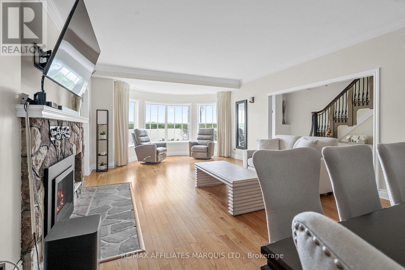 Property at 1316 MONTREAL ROAD image 5
