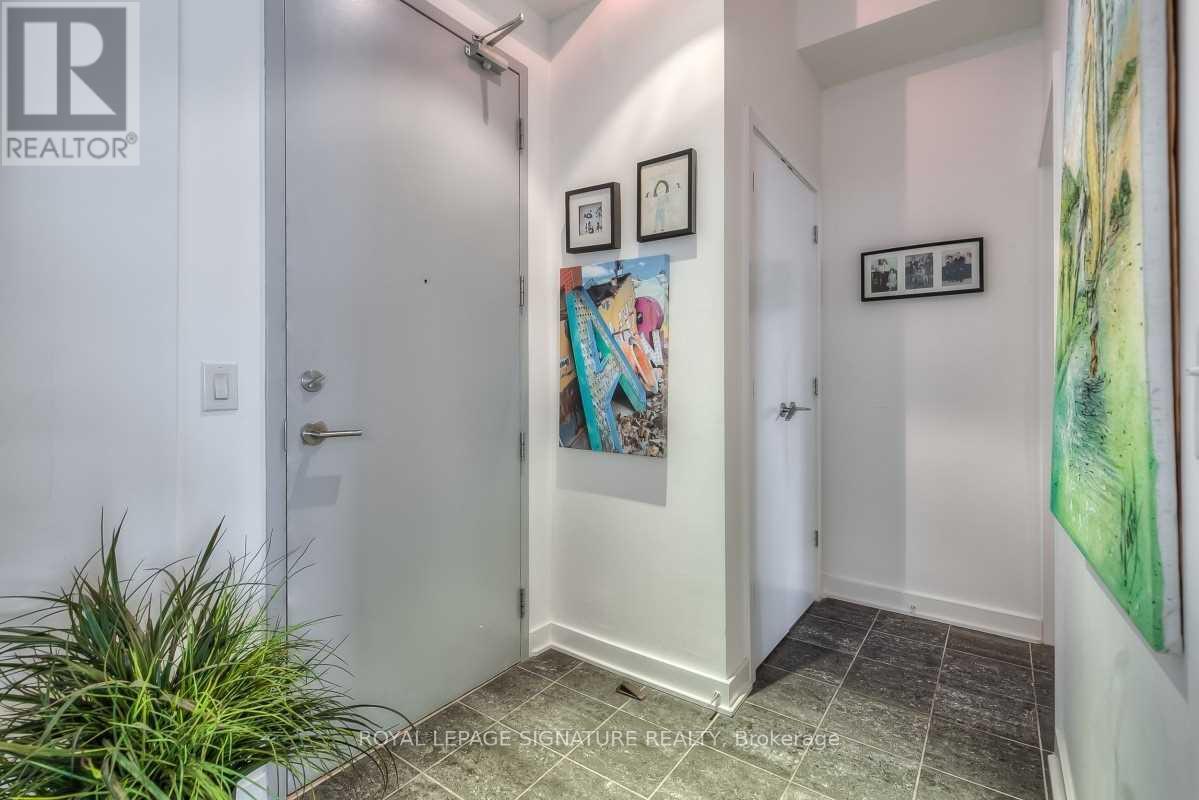 909 - 60 Bathurst Street, Toronto, Ontario  M5V 2P4 - Photo 19 - C12187017