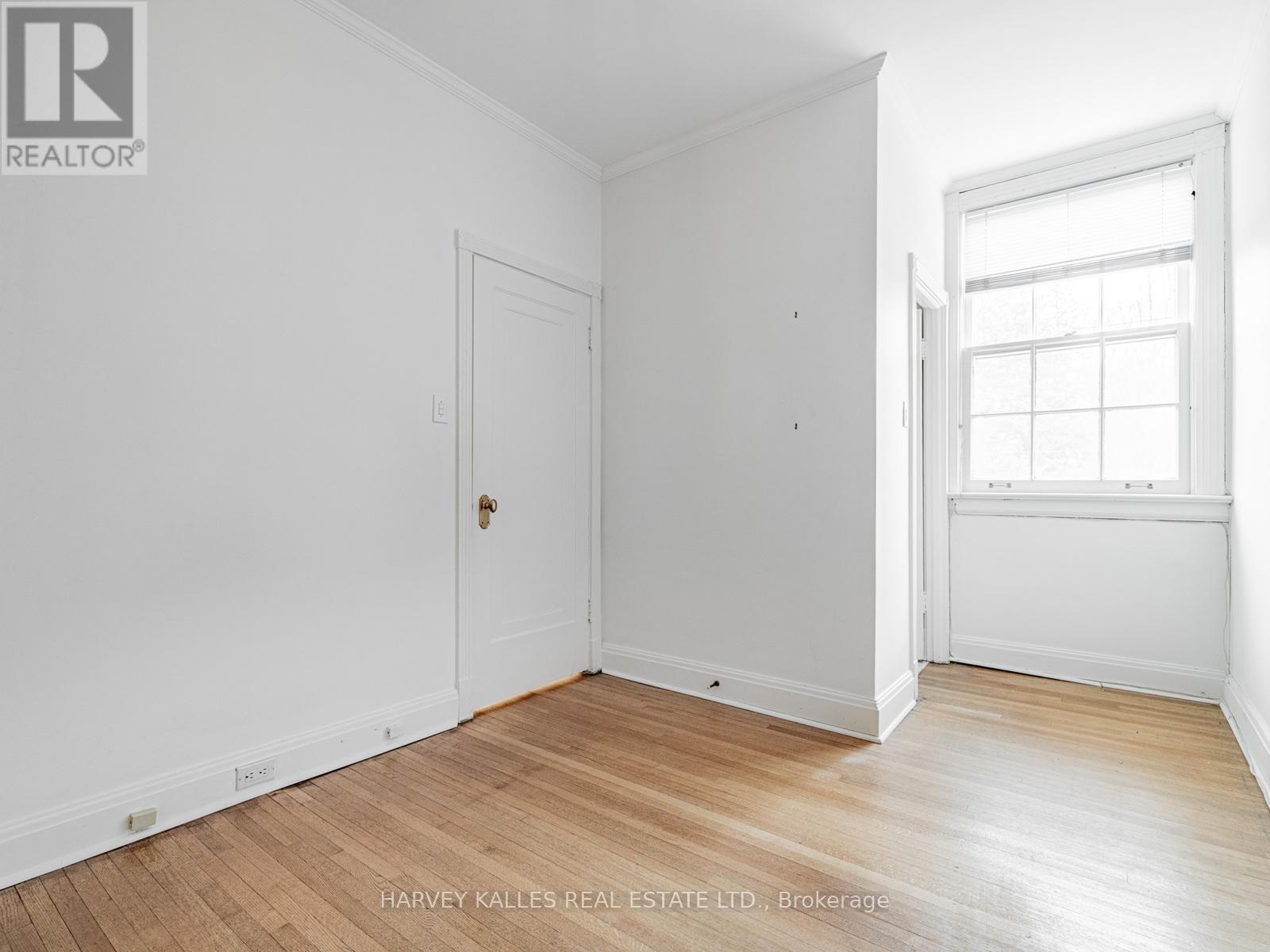 2 Silverwood Avenue, Toronto, Ontario  M5P 1W4 - Photo 24 - C12110841