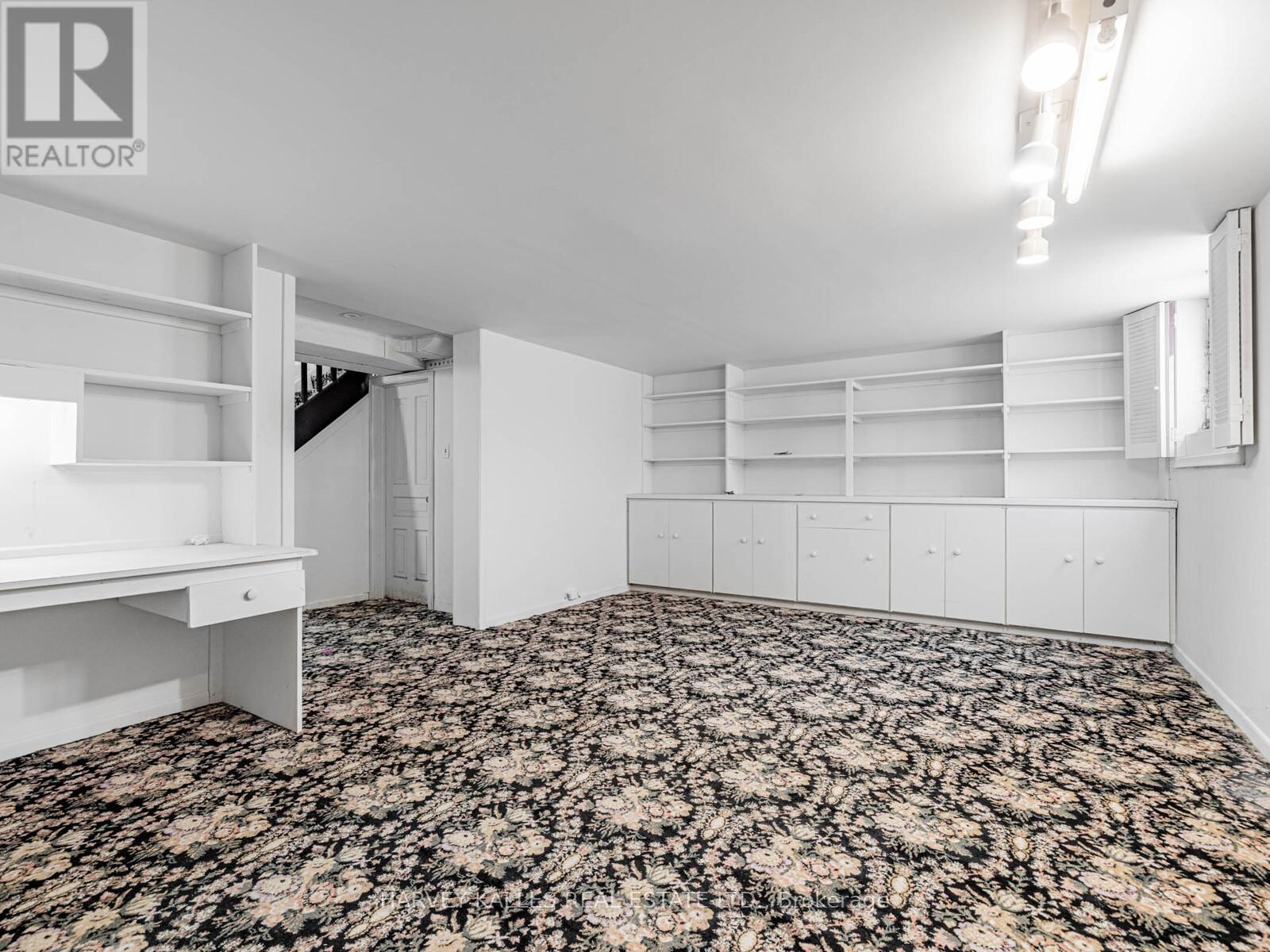2 Silverwood Avenue, Toronto, Ontario  M5P 1W4 - Photo 22 - C12110841
