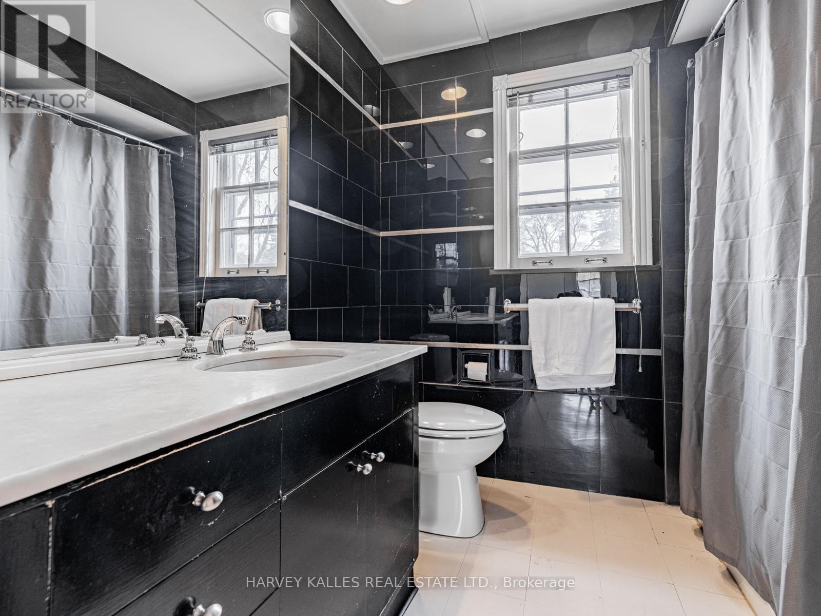 2 Silverwood Avenue, Toronto, Ontario  M5P 1W4 - Photo 35 - C12110841