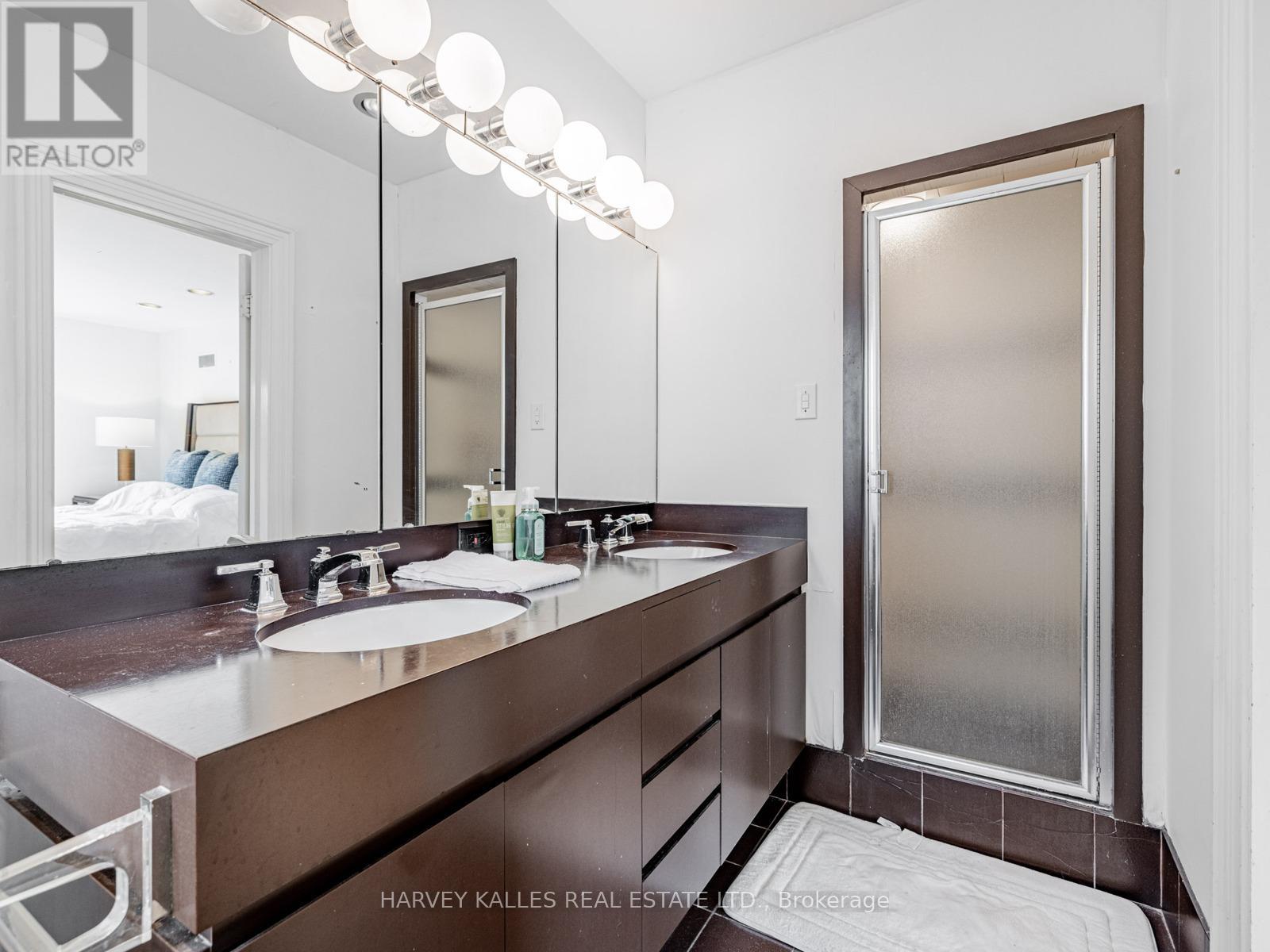2 Silverwood Avenue, Toronto, Ontario  M5P 1W4 - Photo 31 - C12110841