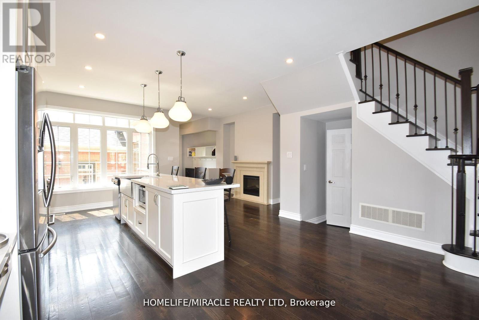 183 East's Corners Boulevard, Vaughan, Ontario  L4H 3Z9 - Photo 5 - N12187028