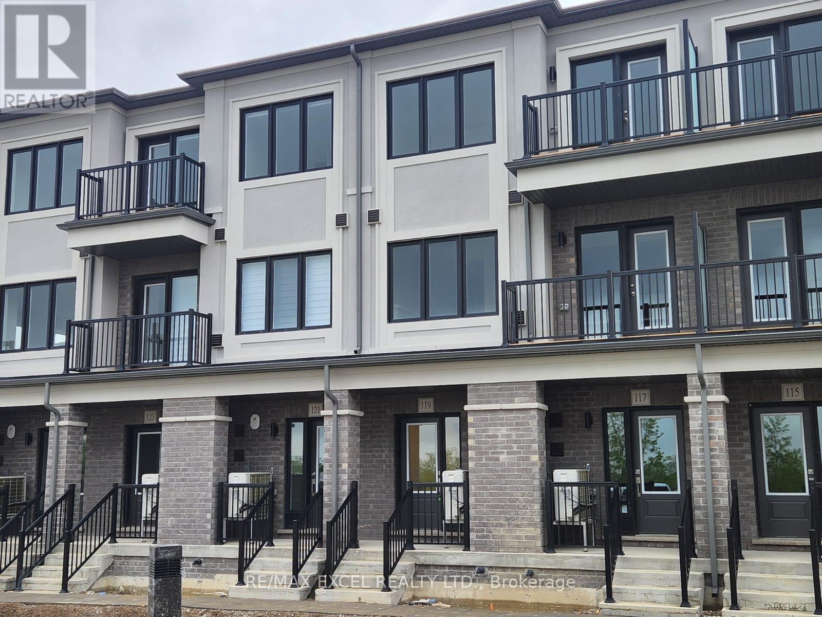 119 Matawin Lane, Richmond Hill, Ontario  L4B 0H7 - Photo 1 - N12187038