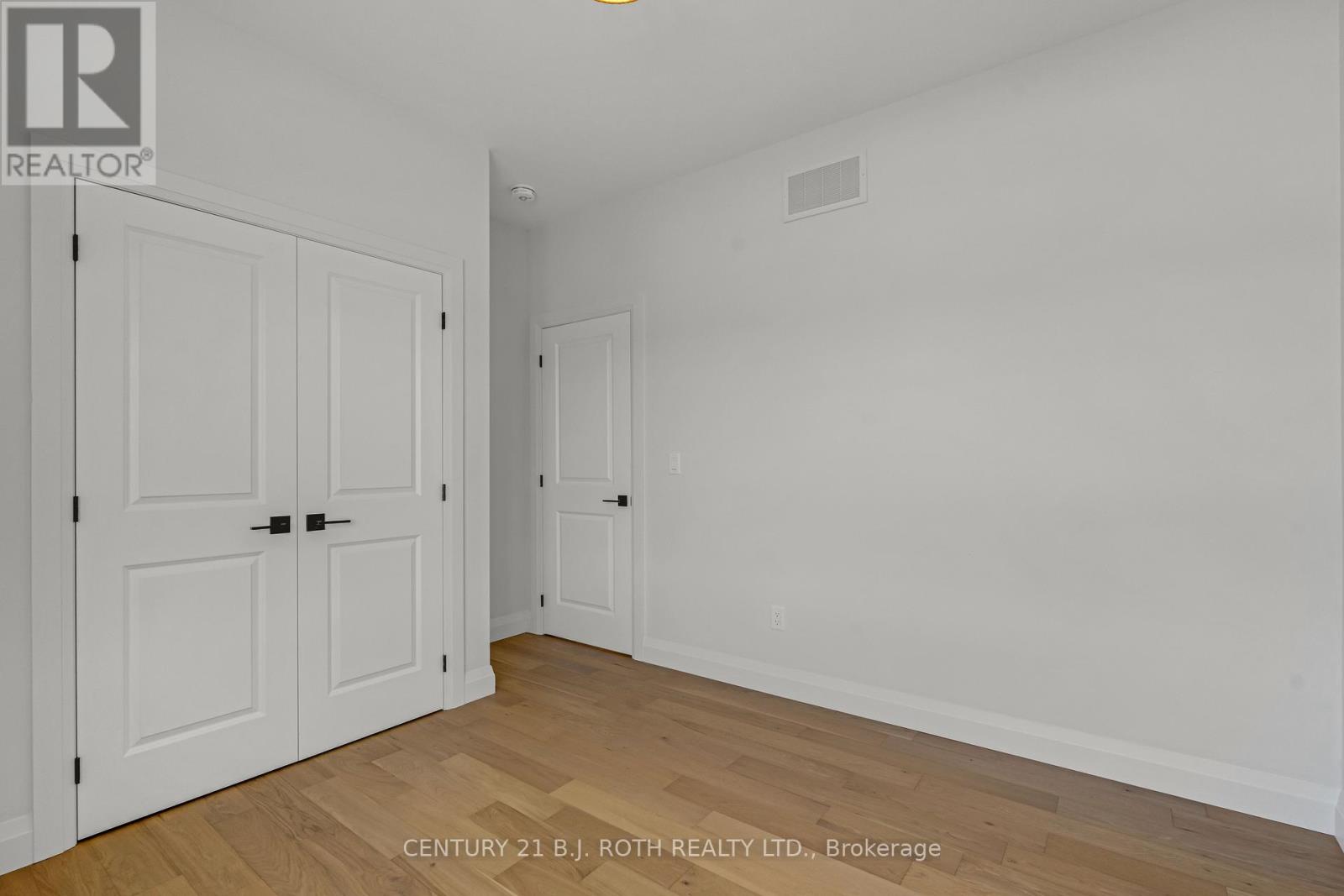 129 Brandon Avenue, Severn, Ontario  L0K 1E0 - Photo 26 - S12187006