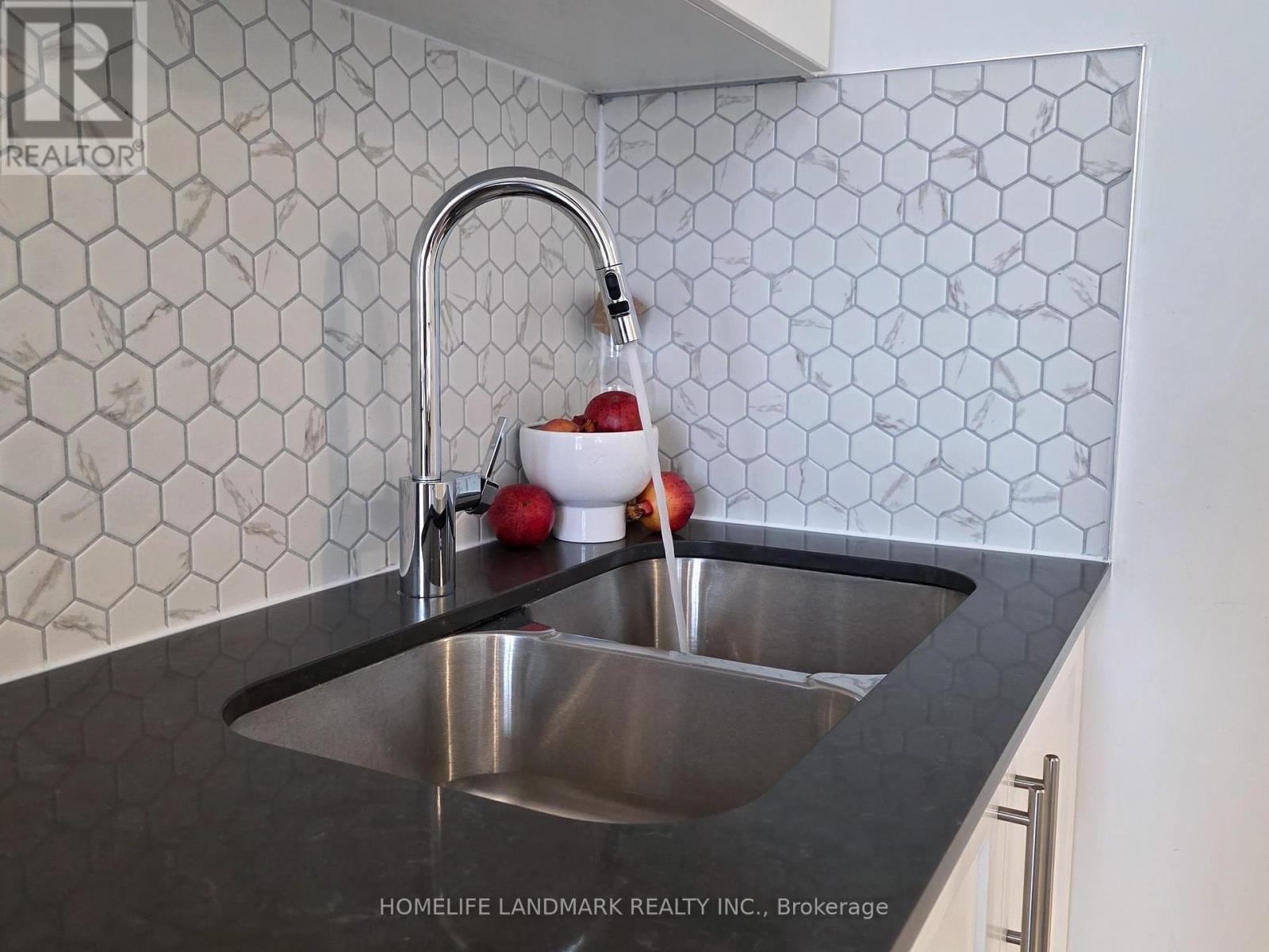 254 - 1095 Douglas Mccurdy Common, Mississauga, Ontario  L5G 0C6 - Photo 14 - W12187039