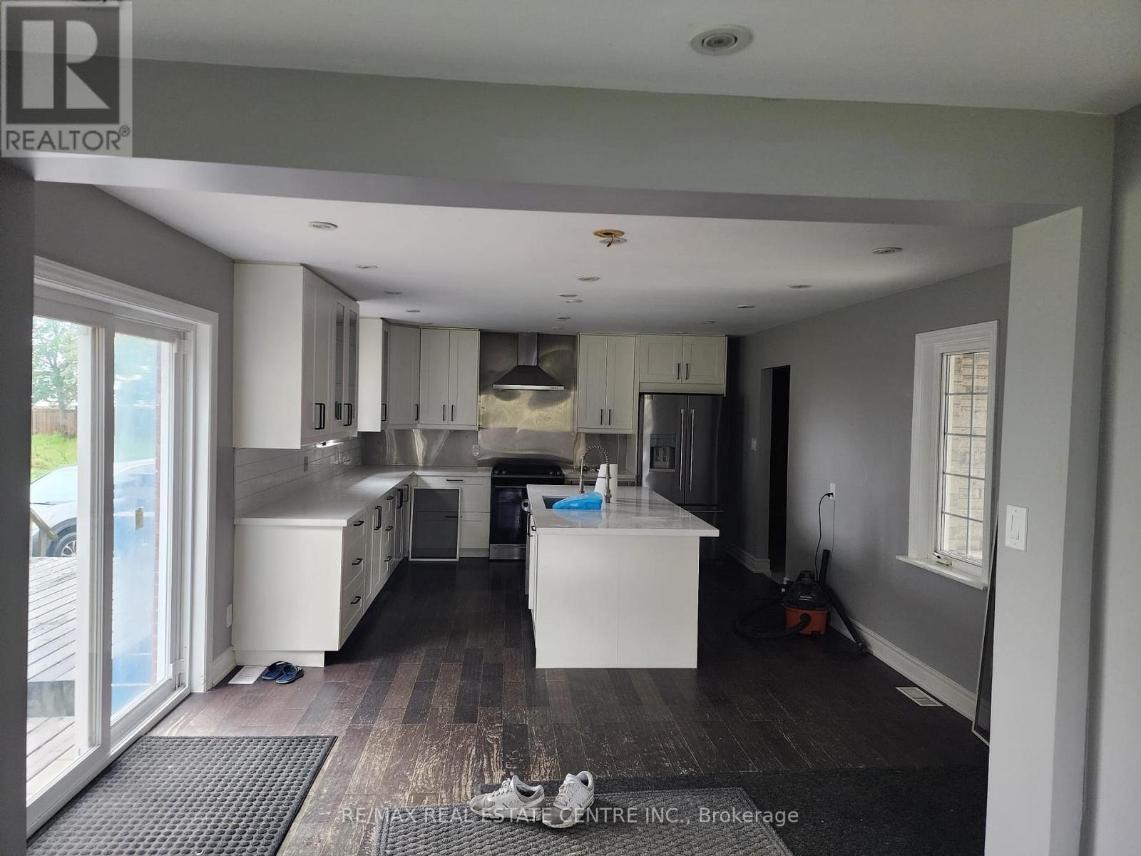 8871 Wellington 124 Road, Erin, Ontario  N1H 6H7 - Photo 2 - X12187007