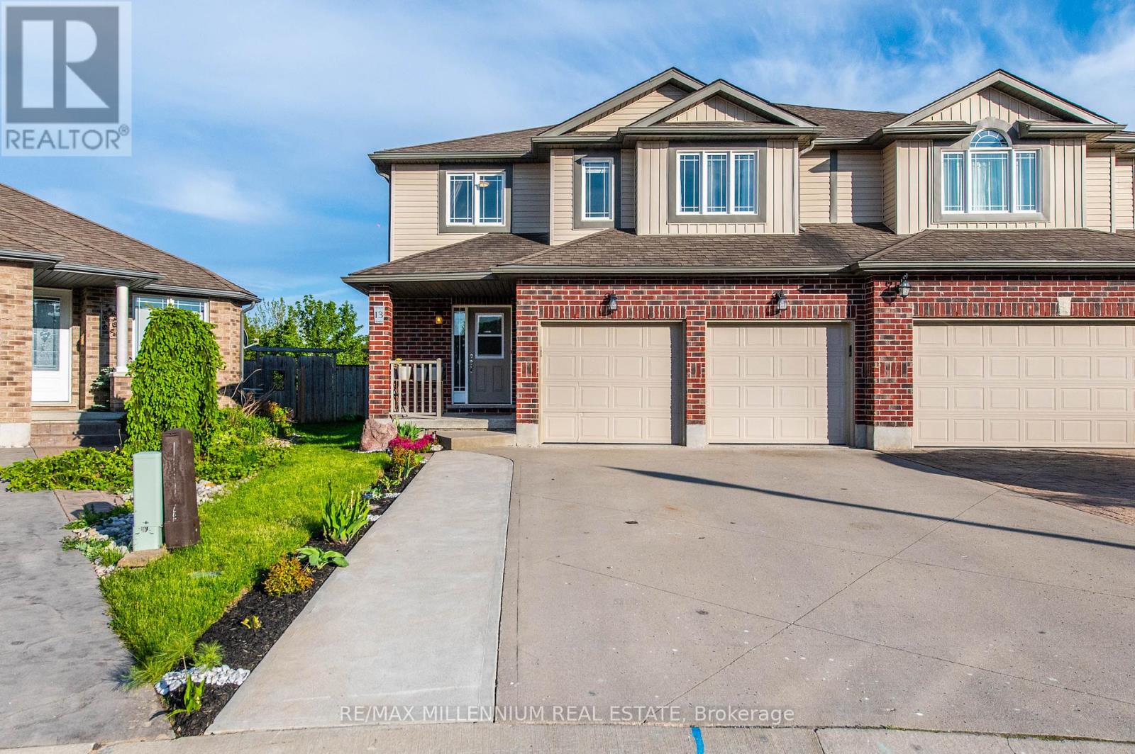 13 Ridgewood Court, Woodstock, Ontario  N4T 0E5 - Photo 1 - X12187016