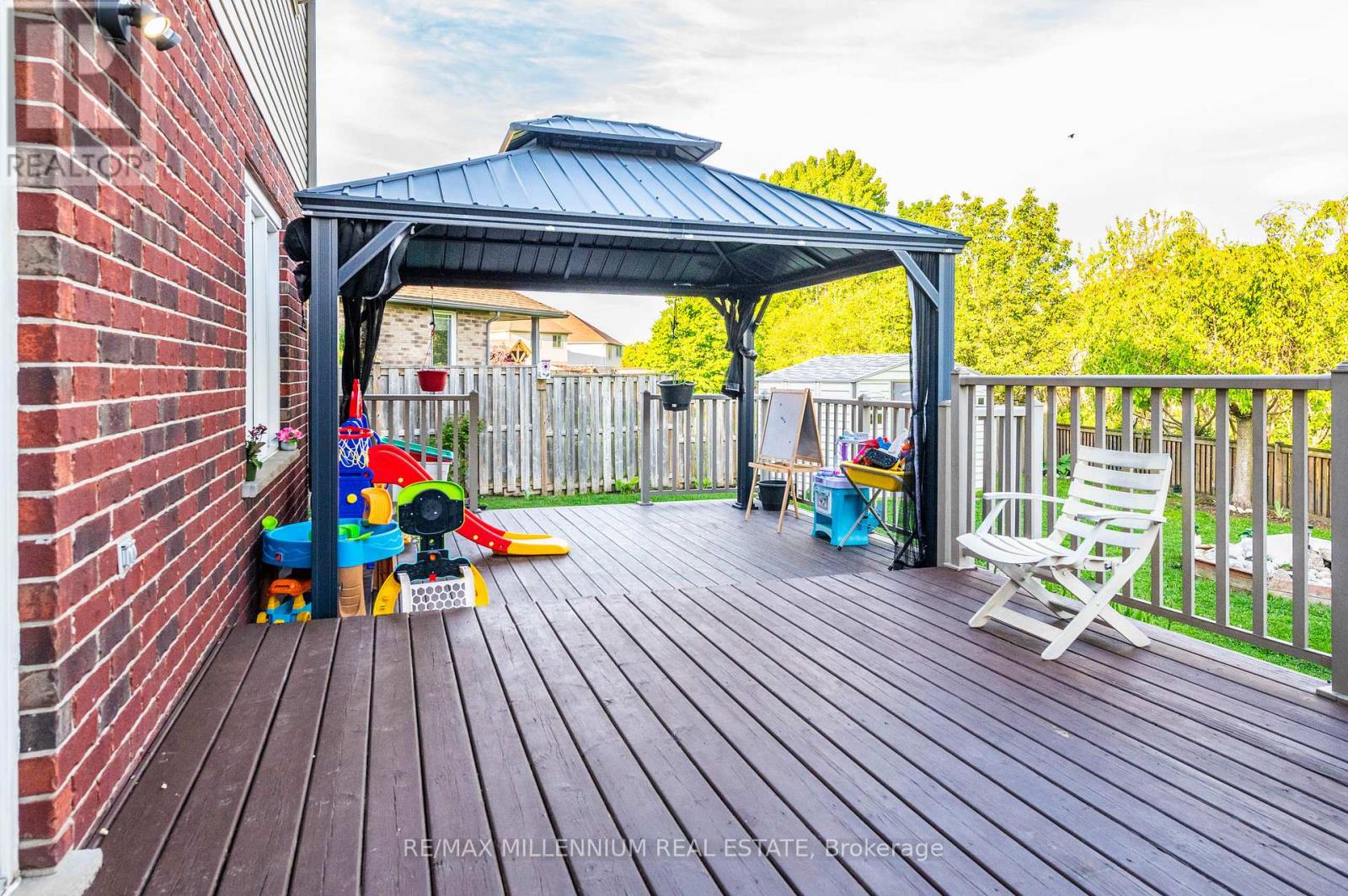 13 Ridgewood Court, Woodstock, Ontario  N4T 0E5 - Photo 37 - X12187016