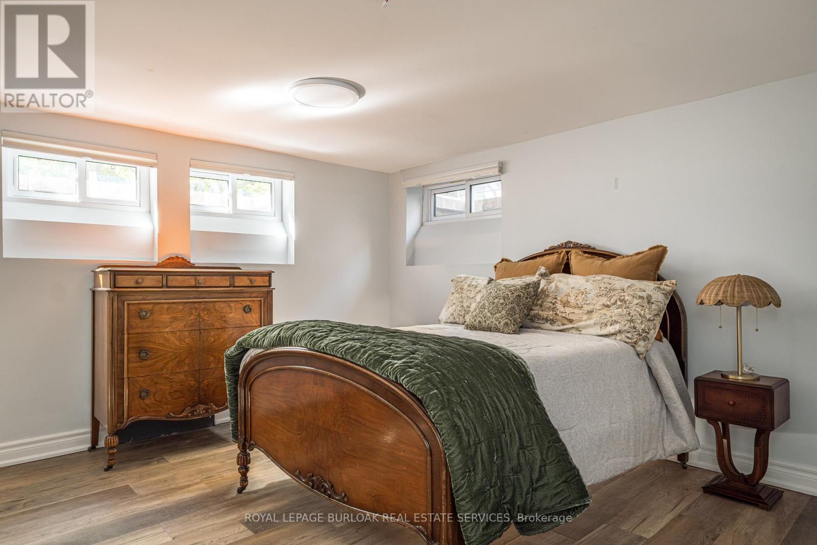 3 Oakwood Place, Hamilton, Ontario  L8S 4C9 - Photo 40 - X12187018