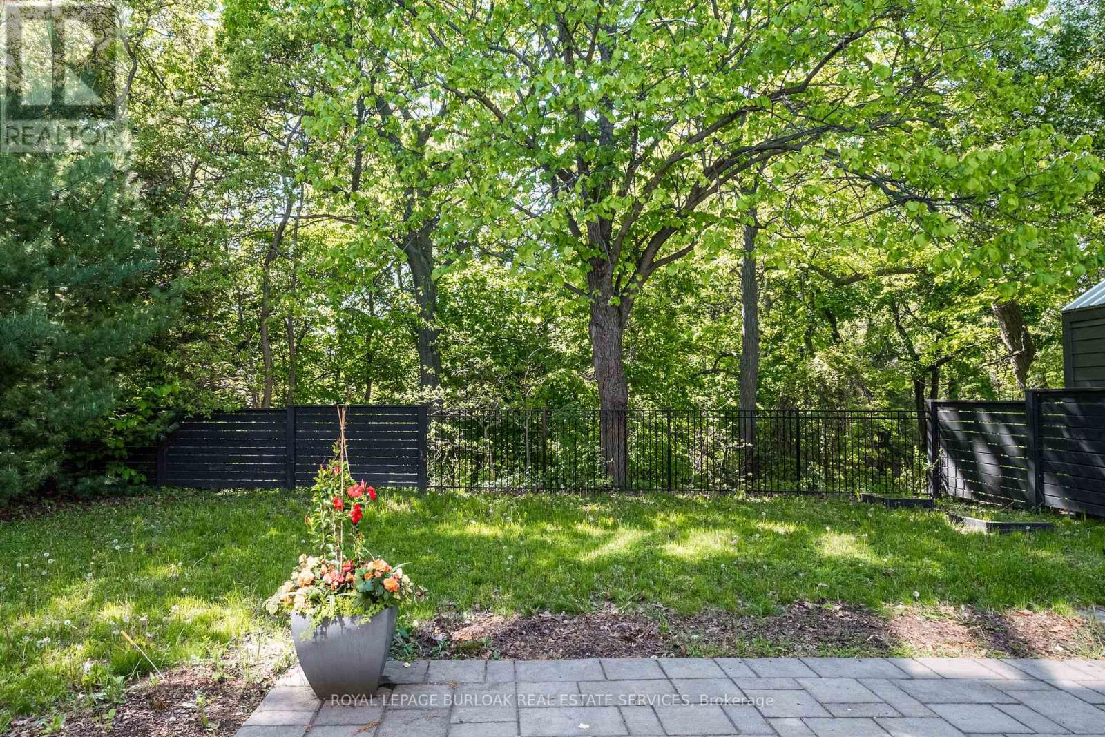 3 Oakwood Place, Hamilton, Ontario  L8S 4C9 - Photo 44 - X12187018