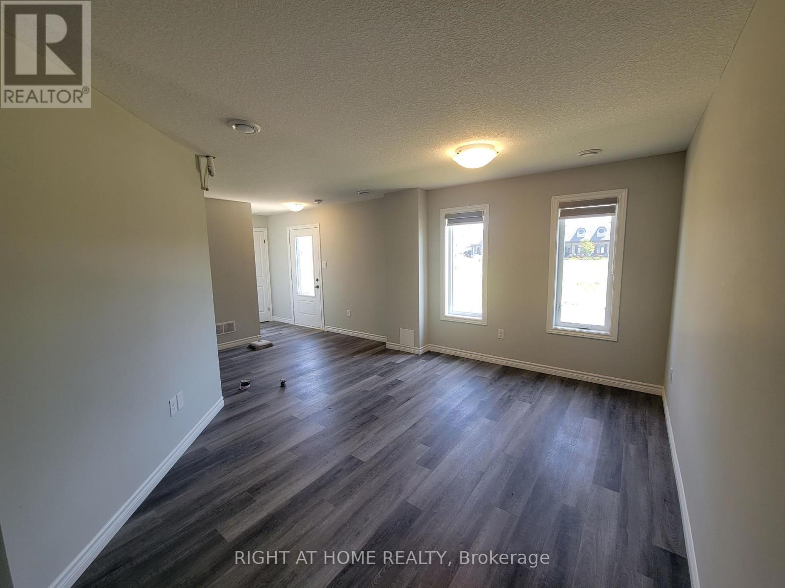 72 - 435 Callaway Road, London North, Ontario  N6G 2N1 - Photo 6 - X12187024