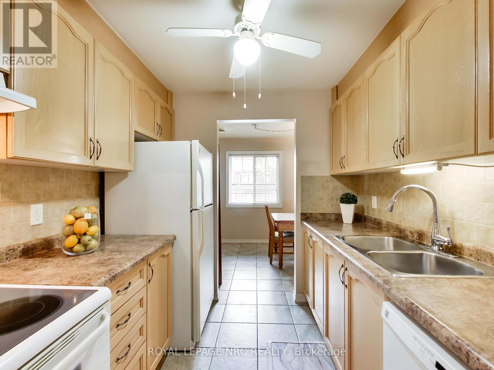 4 - 897 Stone Church Road E, Hamilton, Ontario  L8W 1B2 - Photo 12 - X12187042