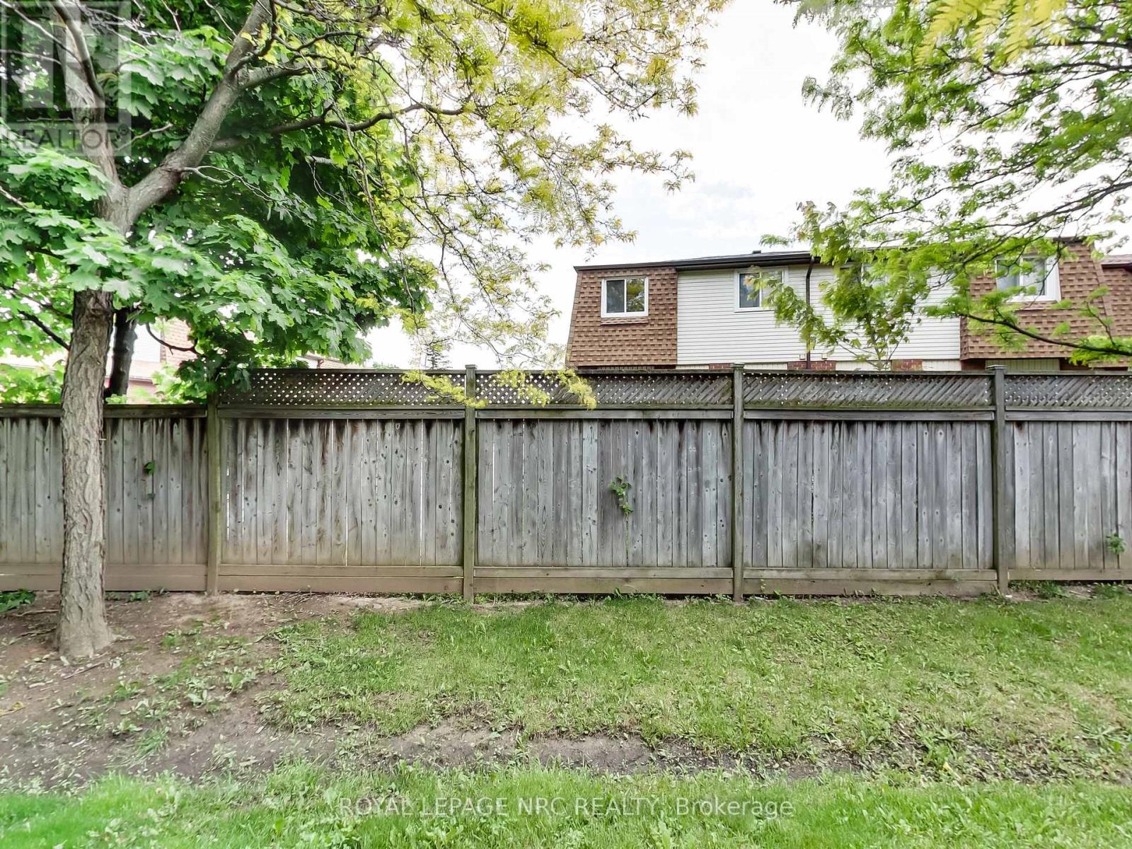 4 - 897 Stone Church Road E, Hamilton, Ontario  L8W 1B2 - Photo 28 - X12187042