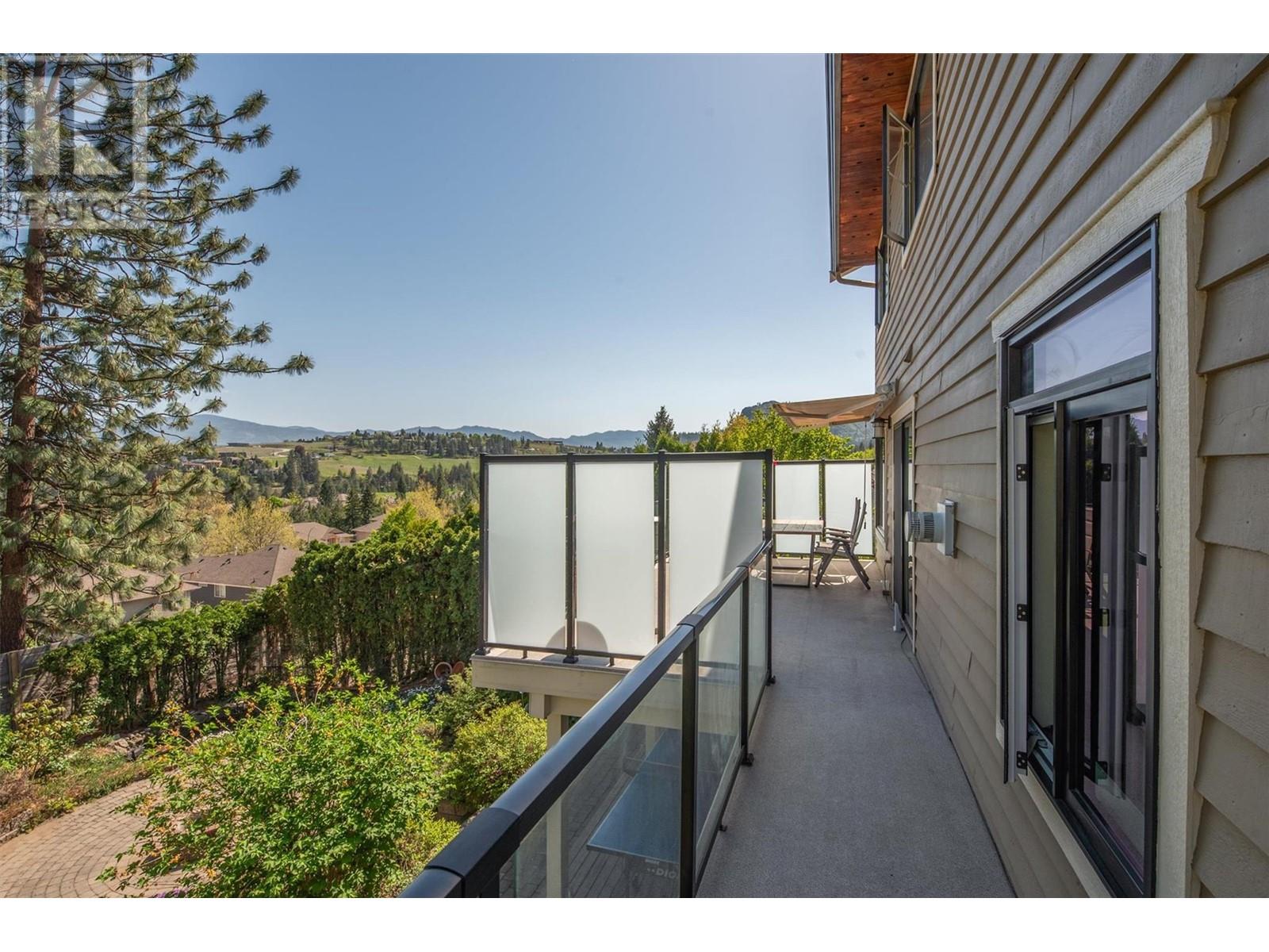 2069 Horizon Drive, West Kelowna, BC V1Z3N4