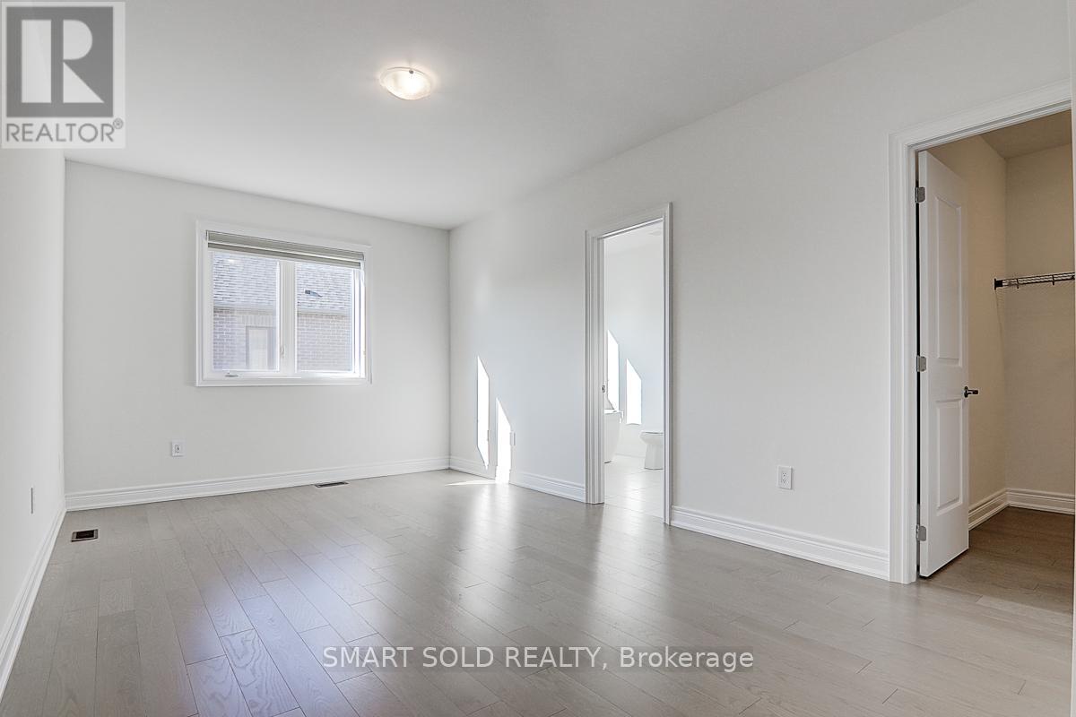 5 Hercules Club Drive, Richmond Hill, Ontario  L4E 1K6 - Photo 5 - N12077801