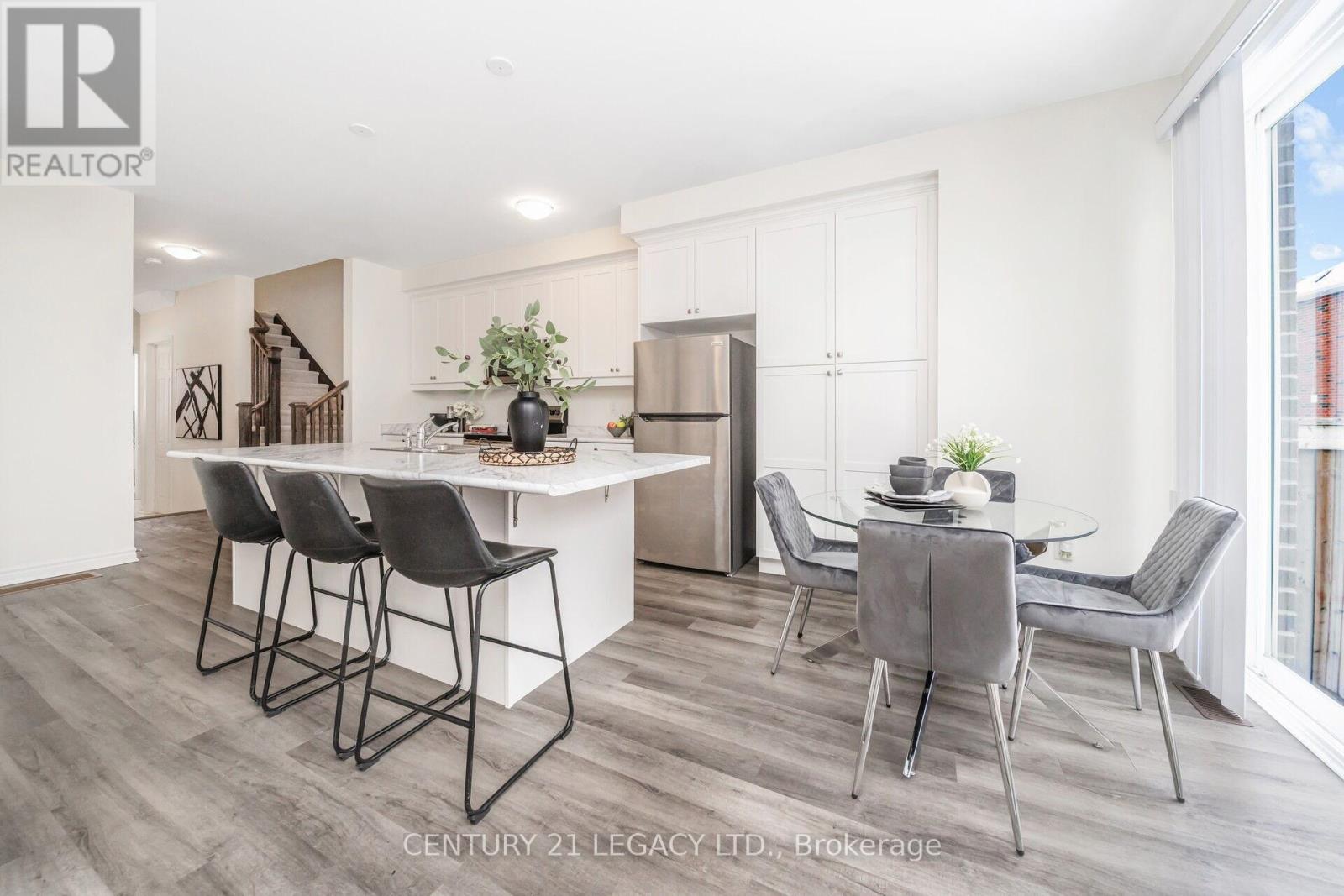 932 Cherry Court, Milton, Ontario  L9E 1P8 - Photo 17 - W12178386