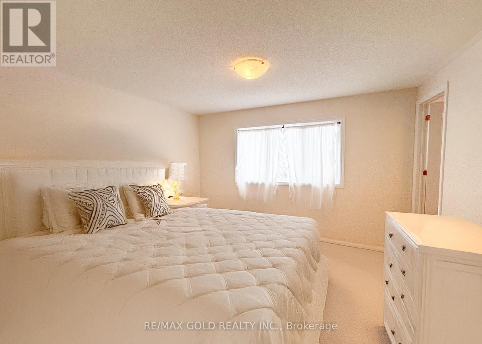 149 Molozzi Street, Erin, Ontario  N0B 1T0 - Photo 7 - X12169578
