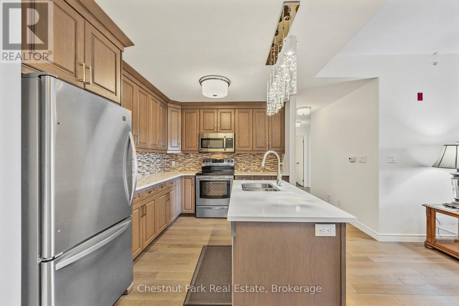 304 - 1 Chamberlain Crescent, Collingwood, Ontario  L9Y 0X7 - Photo 8 - S12187057