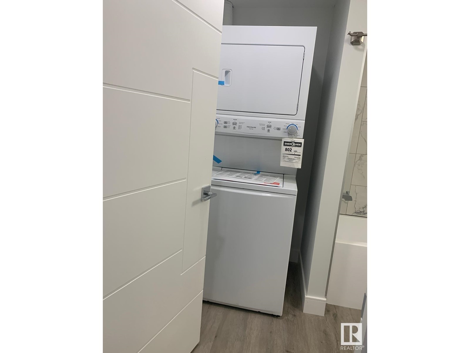 9150 Cooper Cr Sw Sw, Edmonton, Alberta  T6W 3K9 - Photo 4 - E4439658