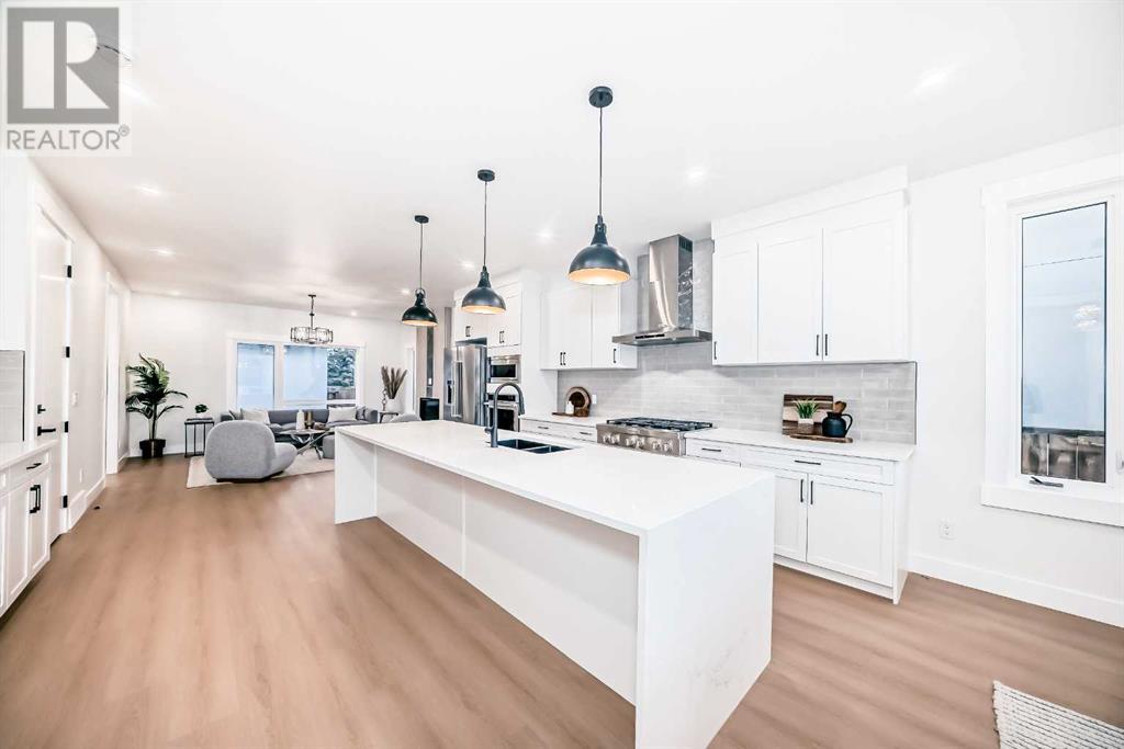 390 Hendon Drive Nw, Calgary, Alberta  T2K 1Z7 - Photo 6 - A2211194