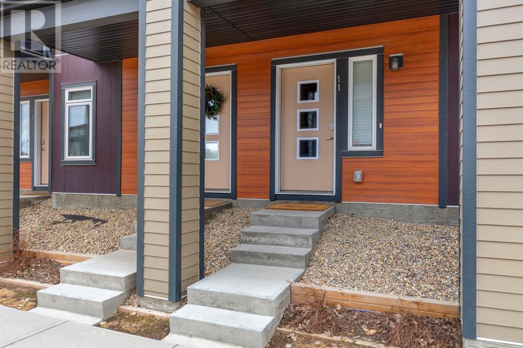 11 Sage Bluff Gate Nw, Calgary, Alberta  T3R 1T5 - Photo 8 - A2216339
