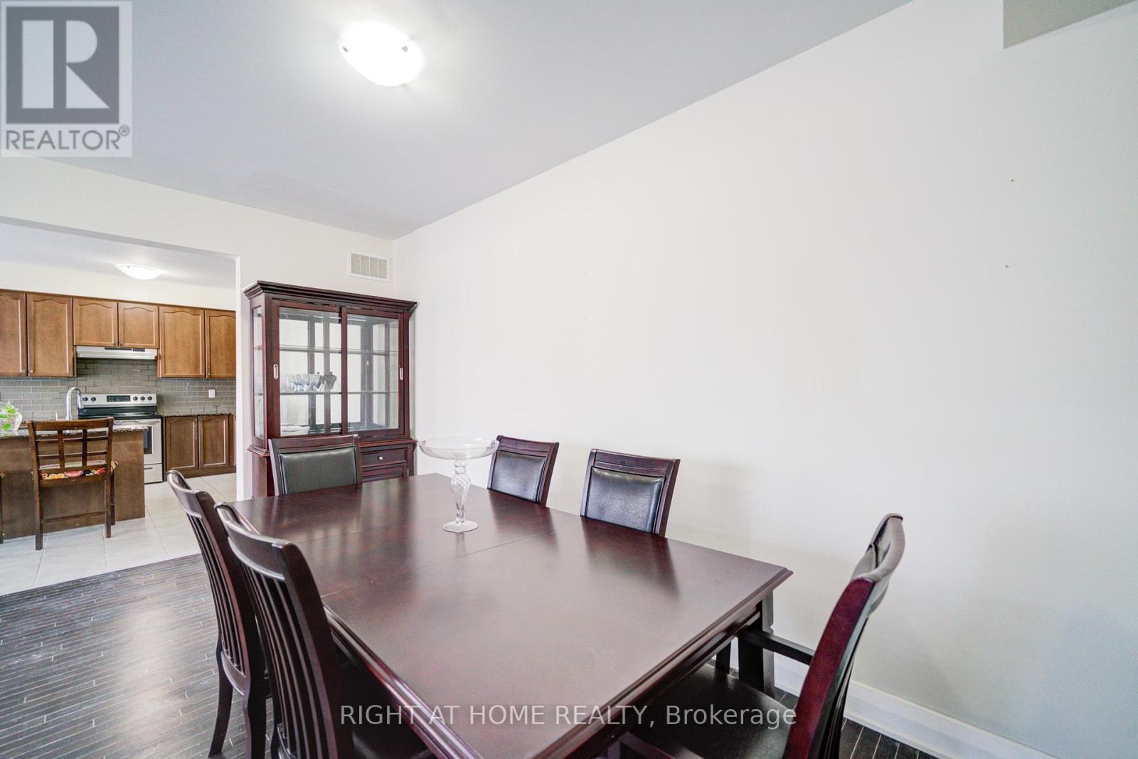 4 Hassard-Short Lane, Ajax (South East), Ontario  L1S 0C4 - Photo 12 - E12187064