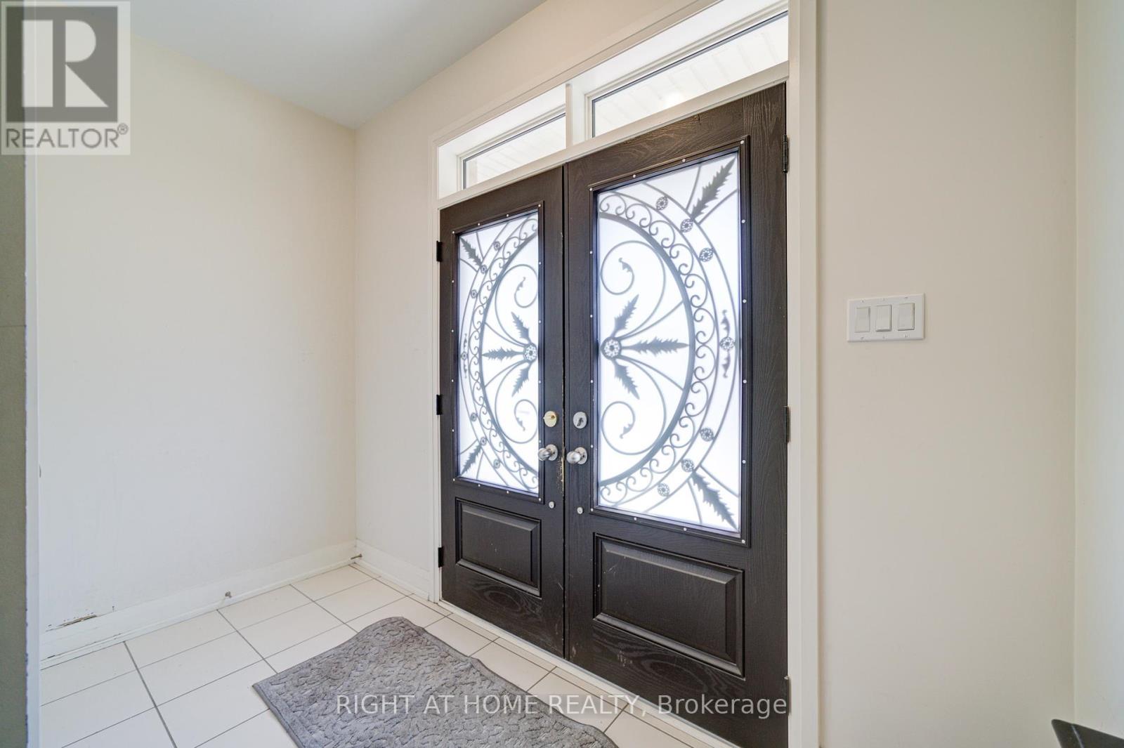 4 Hassard-Short Lane, Ajax (South East), Ontario  L1S 0C4 - Photo 2 - E12187064
