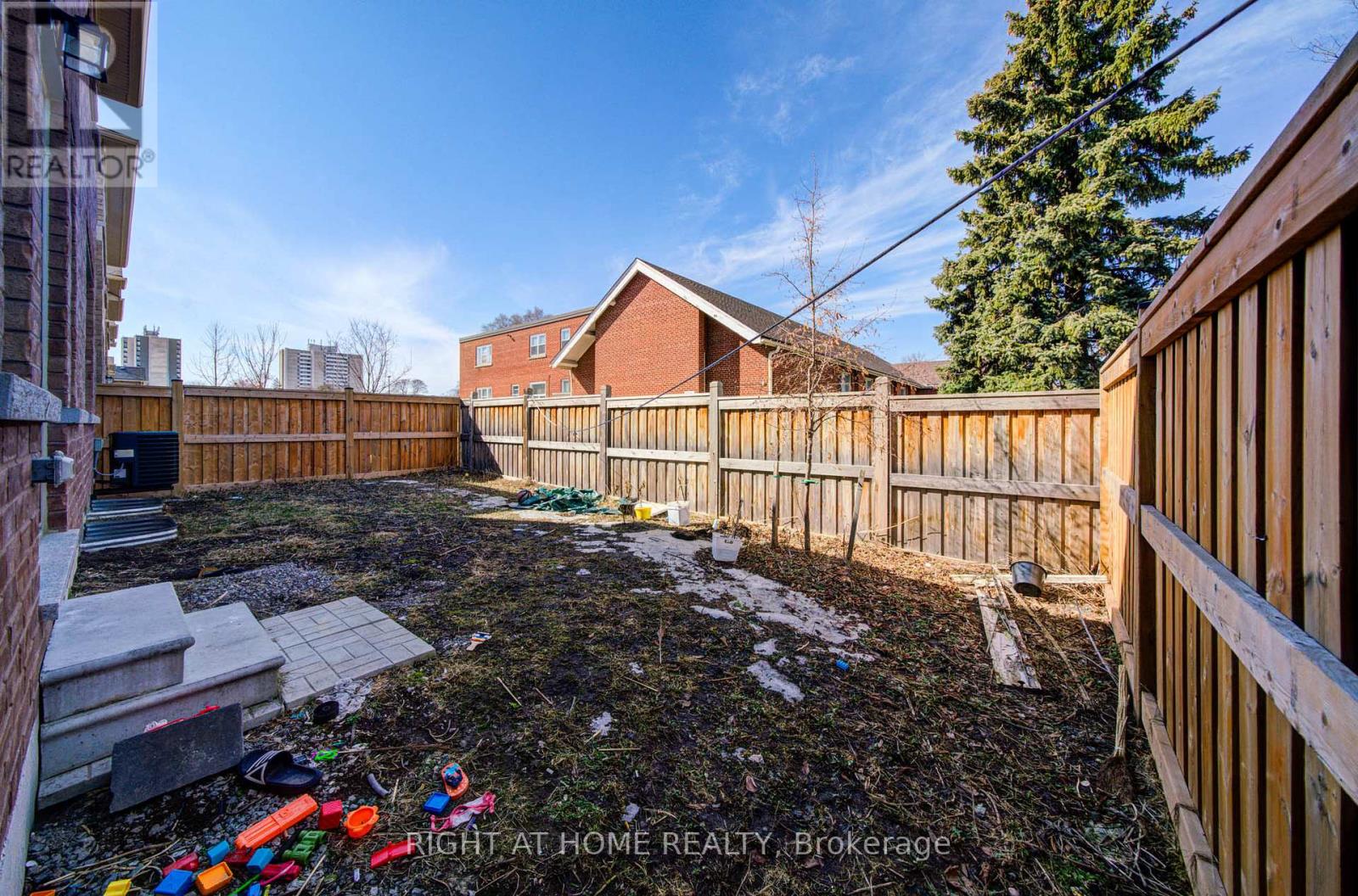 4 Hassard-Short Lane, Ajax (South East), Ontario  L1S 0C4 - Photo 40 - E12187064