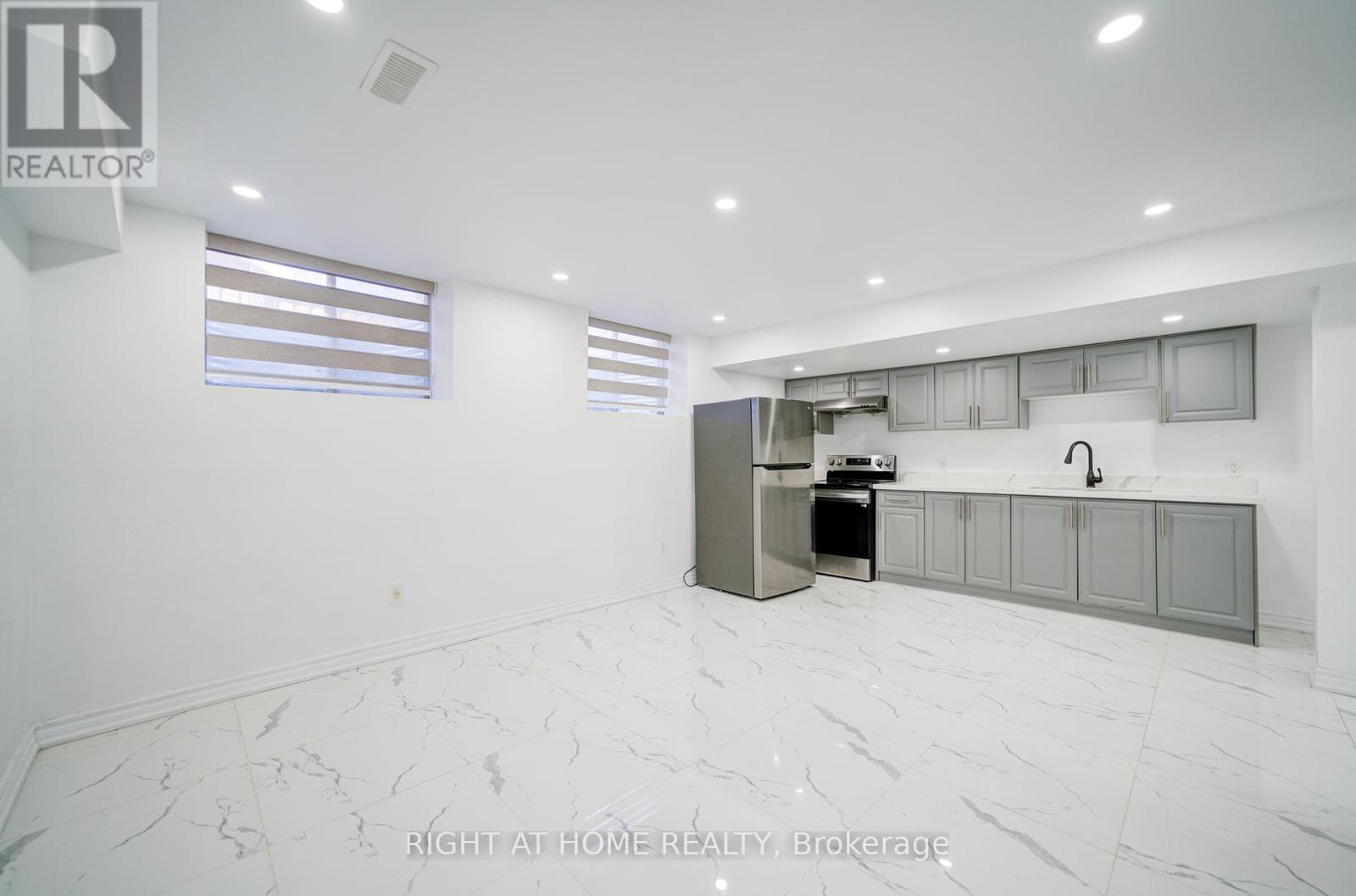 4 Hassard-Short Lane, Ajax (South East), Ontario  L1S 0C4 - Photo 45 - E12187064