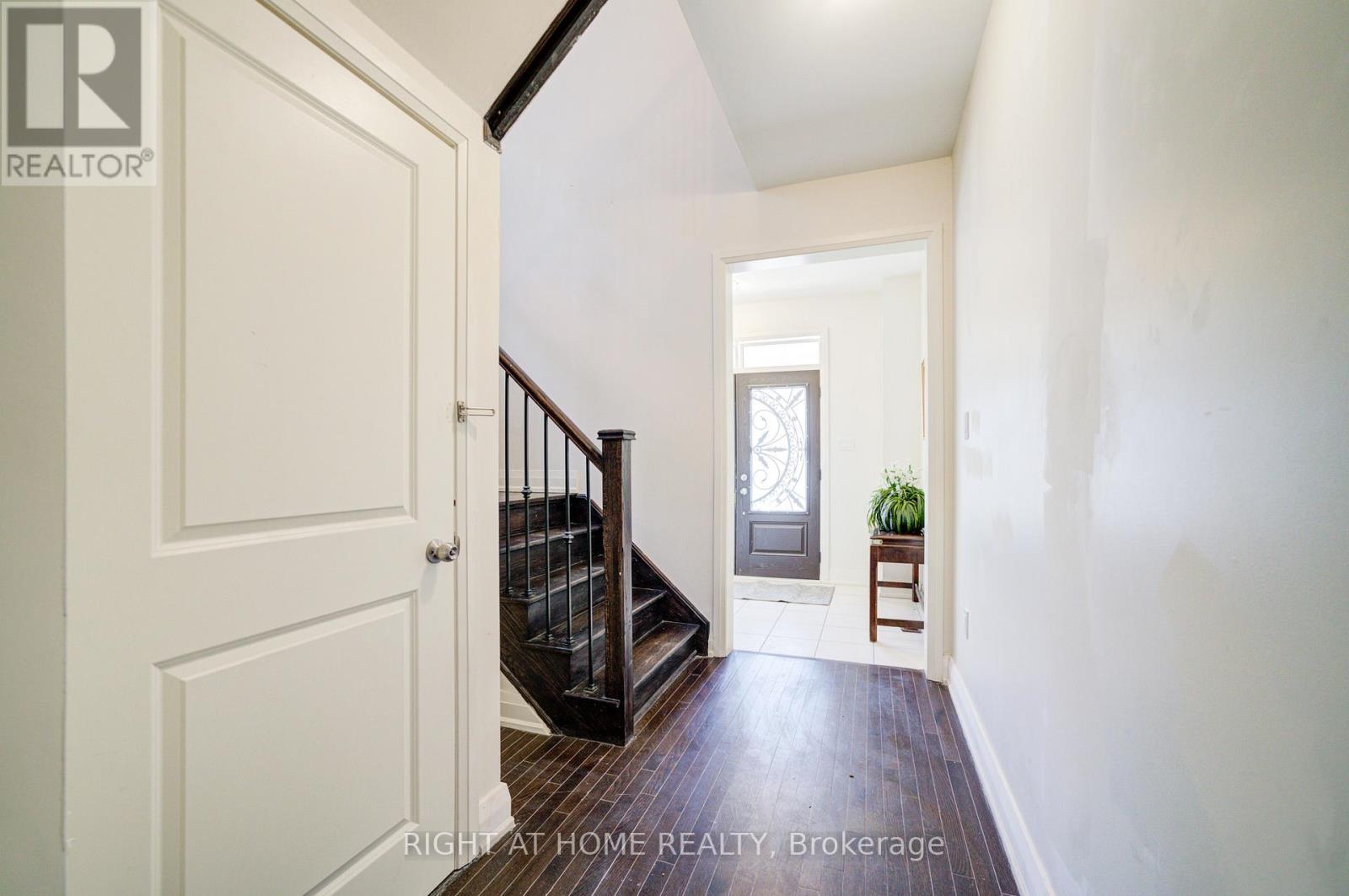 4 Hassard-Short Lane, Ajax (South East), Ontario  L1S 0C4 - Photo 5 - E12187064