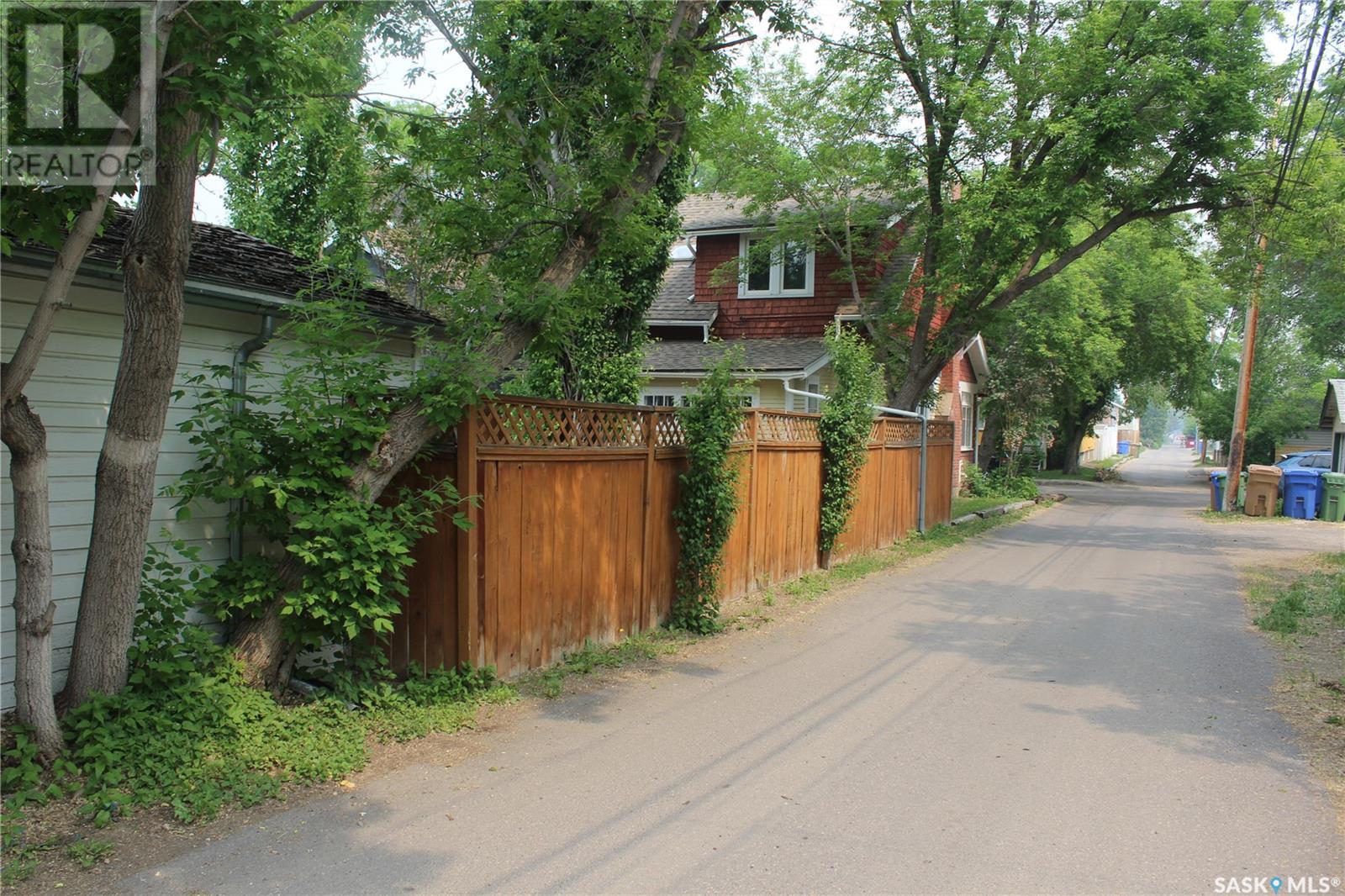 2358 Atkinson Street, Regina, Saskatchewan  S4N 3X3 - Photo 35 - SK007827