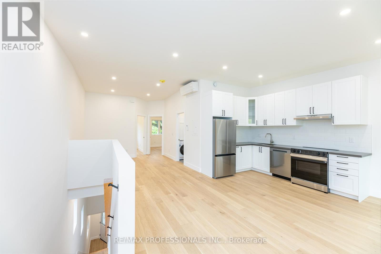 C - 130 Jane Street, Toronto, Ontario  M6S 3Y6 - Photo 6 - W12187049