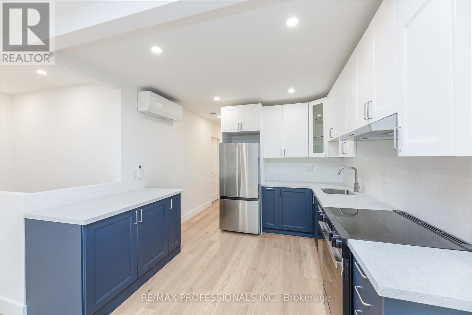 A - 130 Jane Street, Toronto, Ontario  M6S 3Y6 - Photo 13 - W12187050