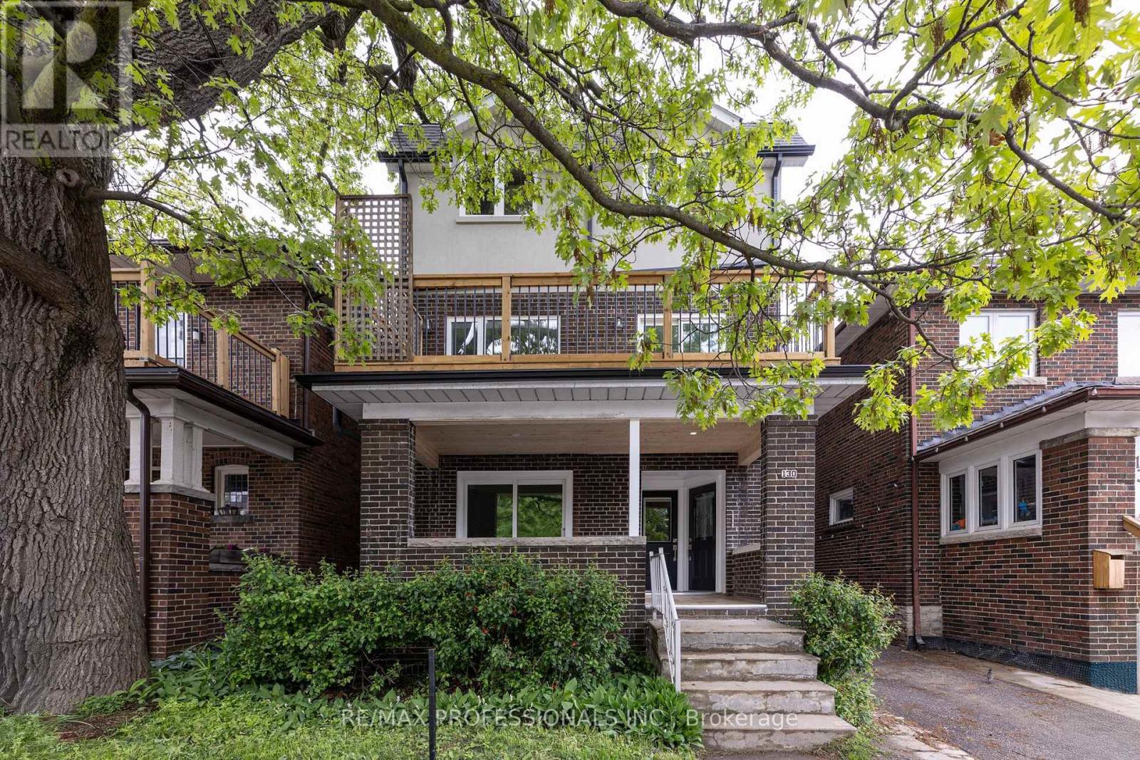 B - 130 JANE STREET, Toronto, Ontario