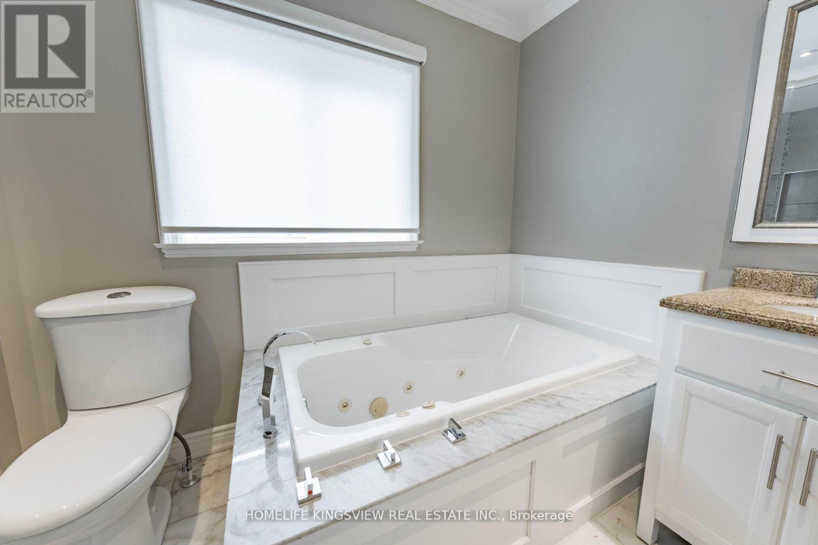 3976 Taffey Crescent, Mississauga, Ontario  L5L 2A7 - Photo 28 - W12187061