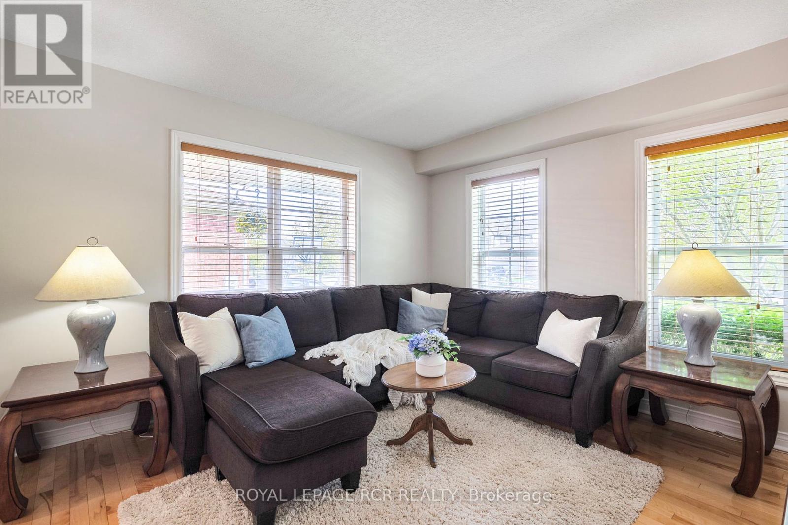 69 Spencer Avenue, Orangeville, Ontario  L9W 5E7 - Photo 3 - W12186926