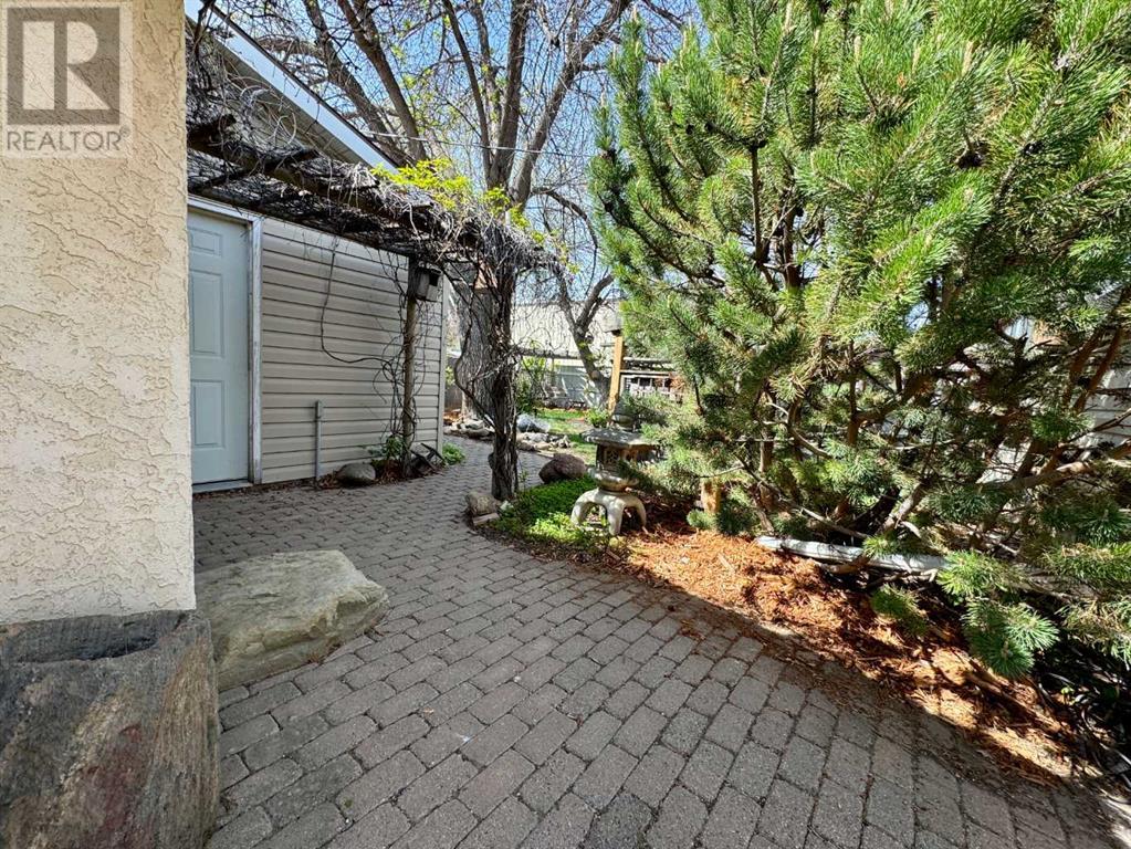 Property at 2218 5 A Avenue N image 5