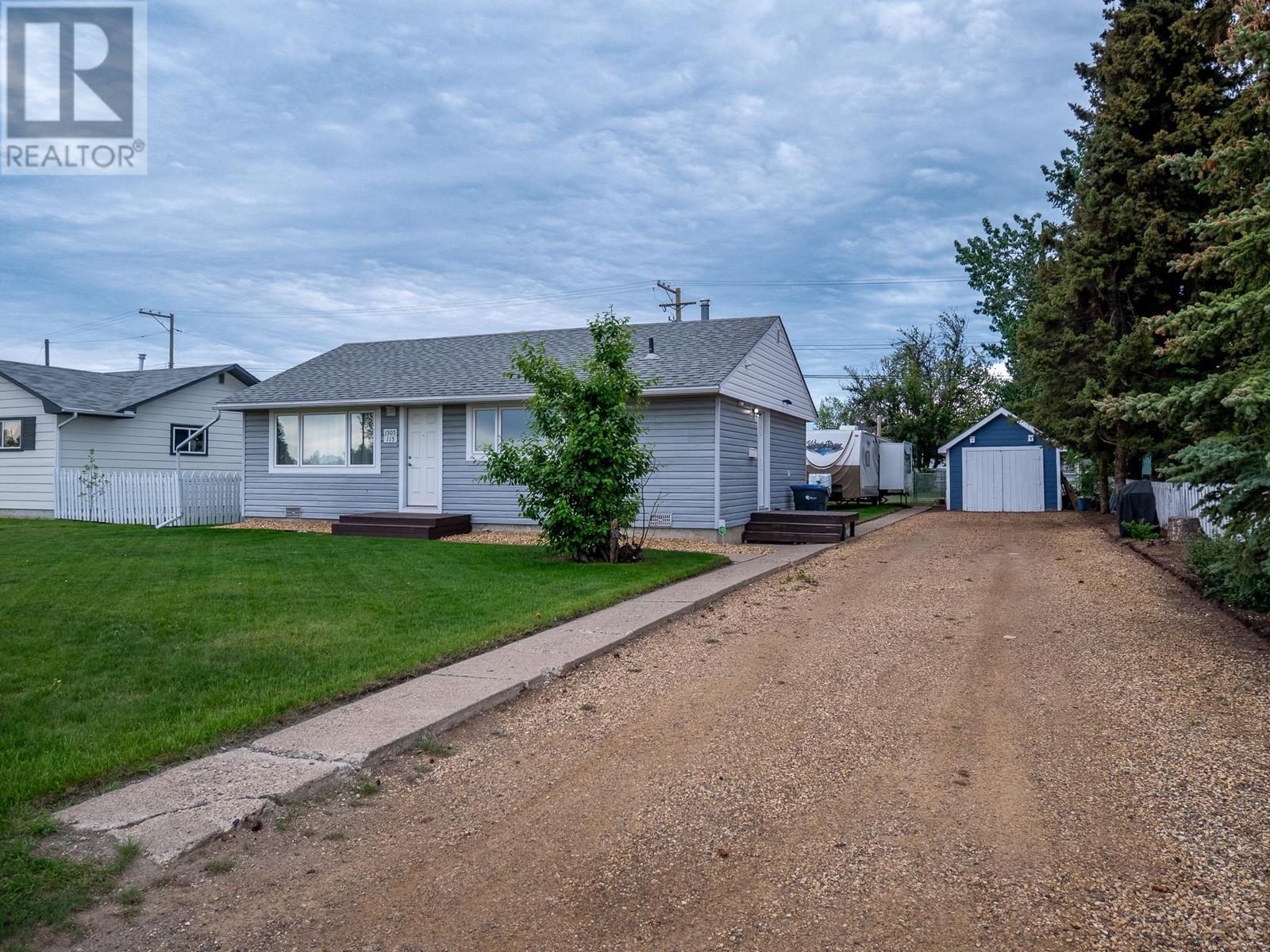 1505 115 Avenue, Dawson Creek, British Columbia