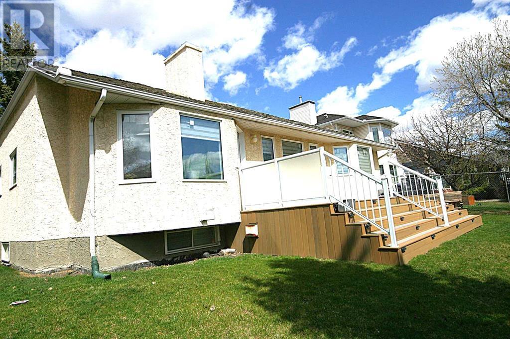 11 Hawkmount Heights Nw, Calgary, Alberta  T3G 3S4 - Photo 42 - A2215959