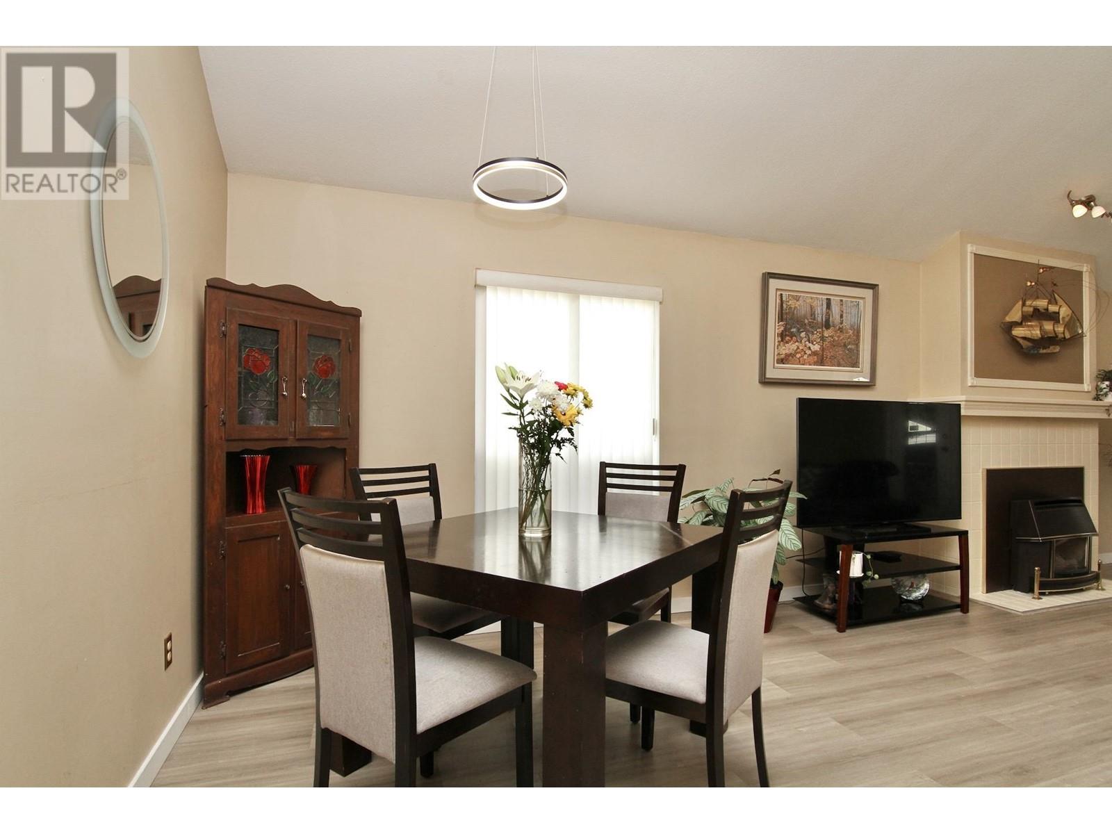 11465 207a Street, Maple Ridge, British Columbia  V2X 0C7 - Photo 2 - R2996489