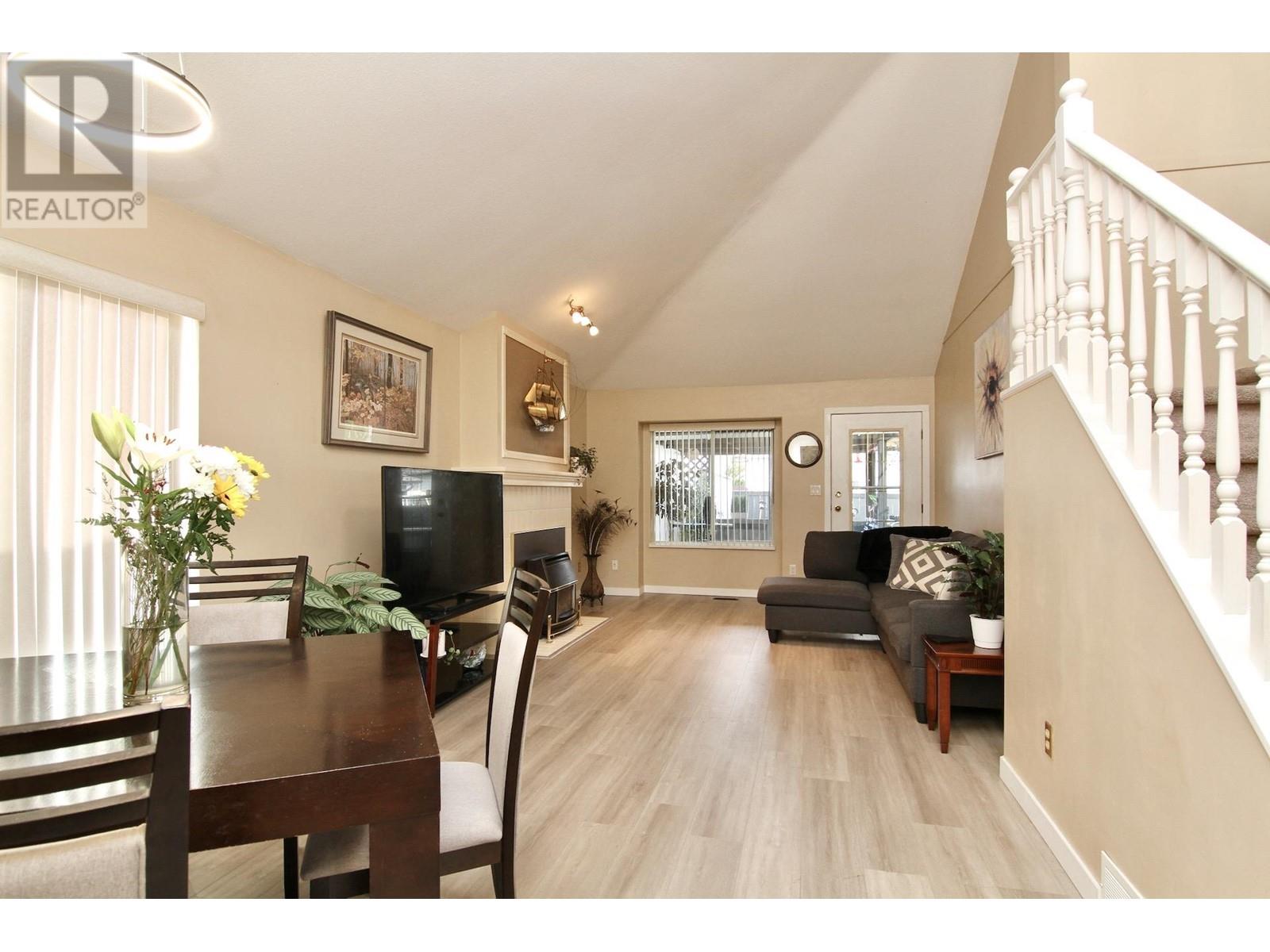 11465 207a Street, Maple Ridge, British Columbia  V2X 0C7 - Photo 4 - R2996489