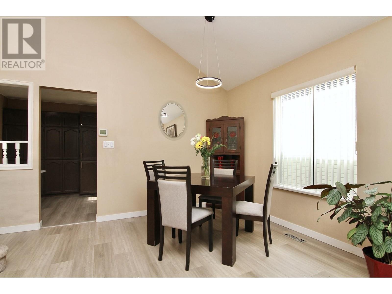 11465 207a Street, Maple Ridge, British Columbia  V2X 0C7 - Photo 3 - R2996489