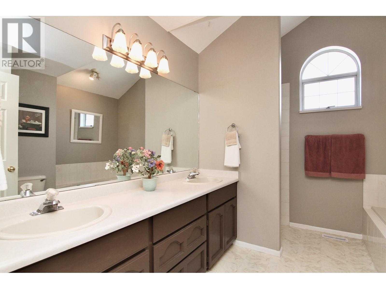 11465 207a Street, Maple Ridge, British Columbia  V2X 0C7 - Photo 15 - R2996489