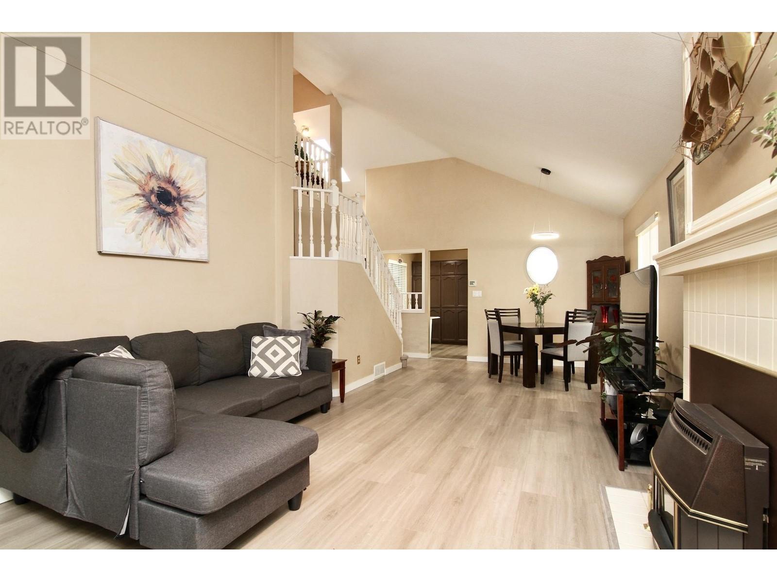 11465 207a Street, Maple Ridge, British Columbia  V2X 0C7 - Photo 8 - R2996489