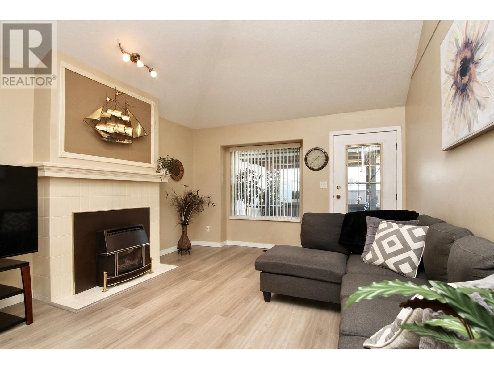 11465 207a Street, Maple Ridge, British Columbia  V2X 0C7 - Photo 6 - R2996489