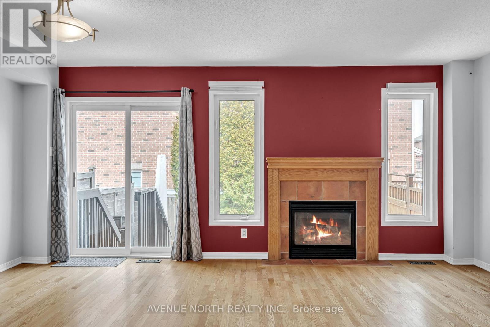 352 Freedom Private, Ottawa, Ontario  K1G 6W4 - Photo 11 - X12187079